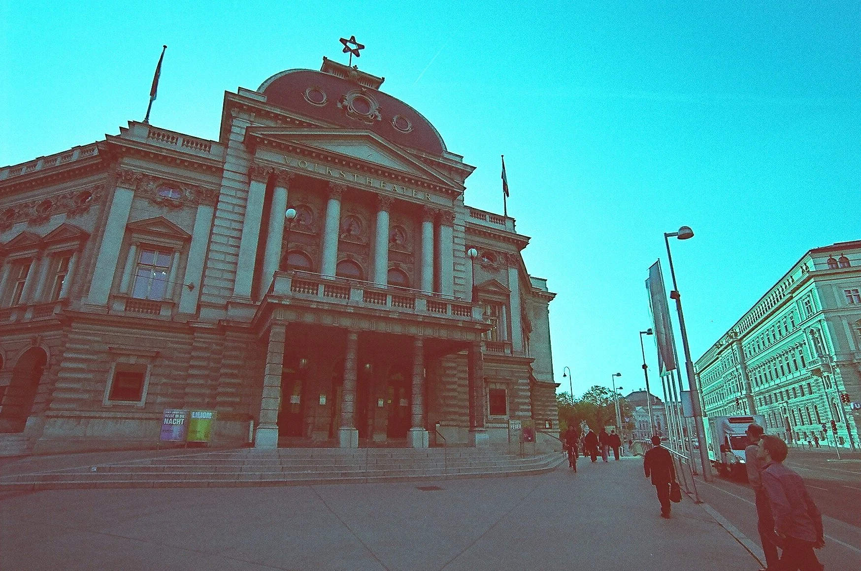 600nmVolkstheater47950028.jpg