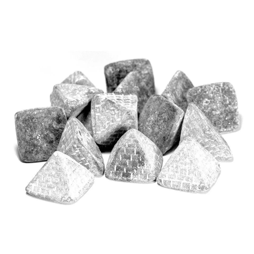 Liquorice Pyramids (Piramides)