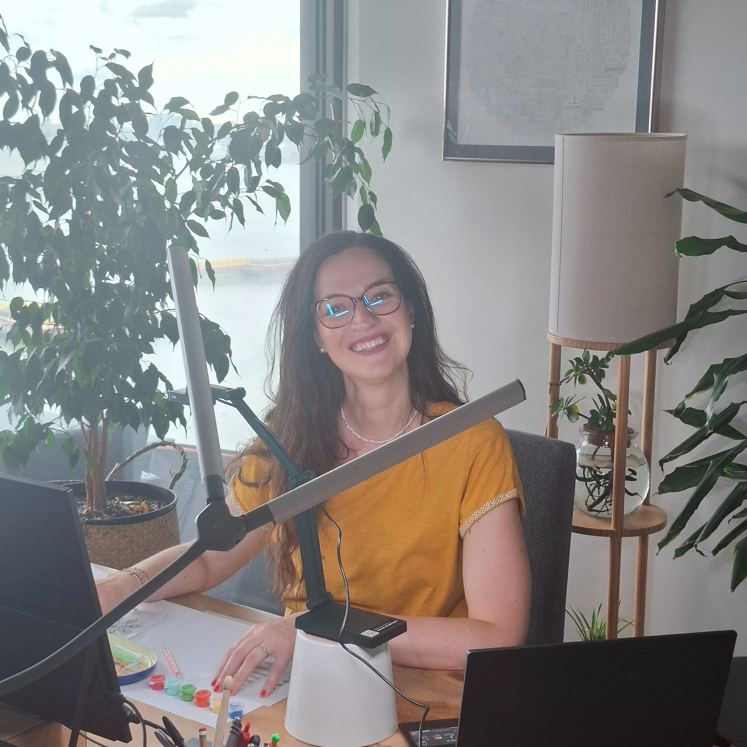 Last week I hosted my first ever online workshop, my Mandala Painting workshop, focused on team connection and wellbeing.

I will be honest, I was really nervous. I am not a "techy" person, and there was a lot to learn: screens, links, came