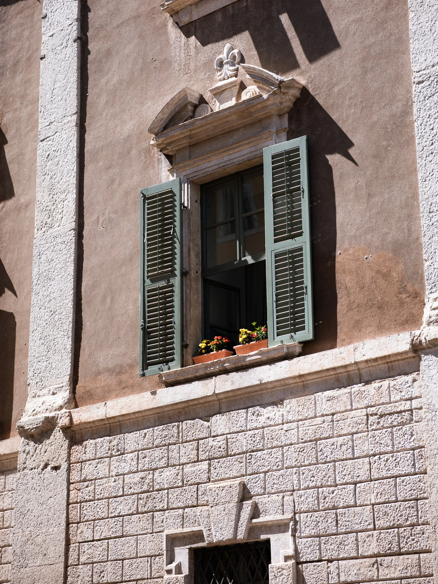L1001407.jpg