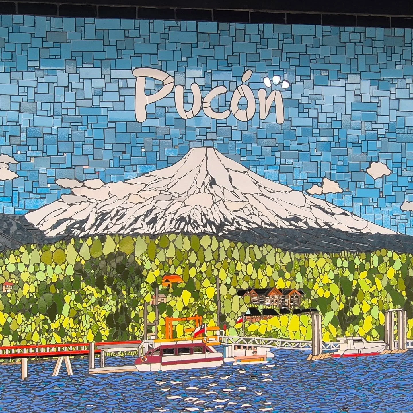 #Pucon 🇨🇱 #Chile #slowtour #viaggiconleguideslowtour #volcanvillarica 🌋