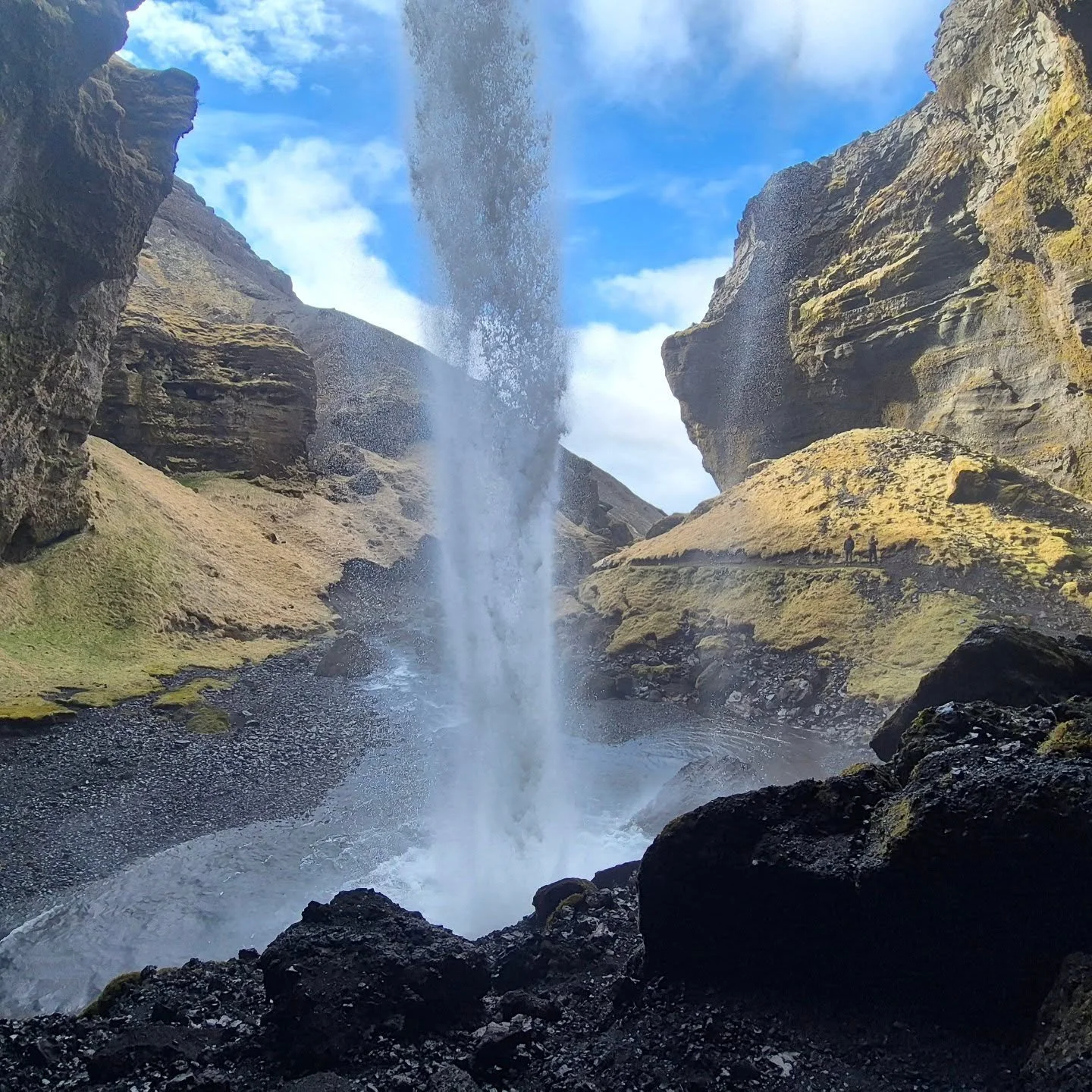 #islanda 🇮🇸 #viaggiconleguideslowtour #slowtour #toptravelteam #kvernufoss