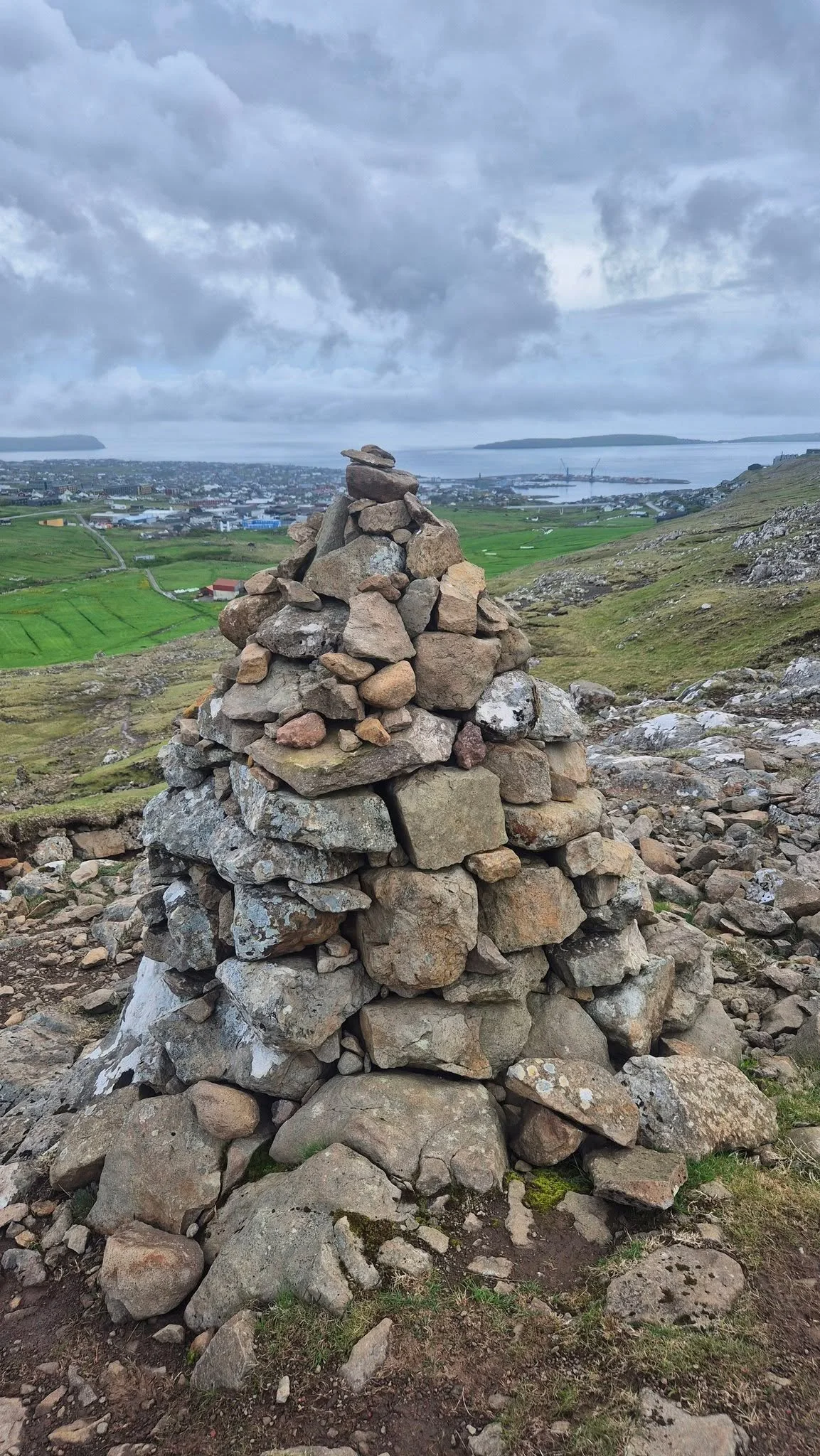 Prima giornata alle isole Faroe da Torshavn a Kirkjub&oslash;ur...
#Faroe 🇫🇴 #viaggiconleguideslowtour #toptravelteam #slowtour