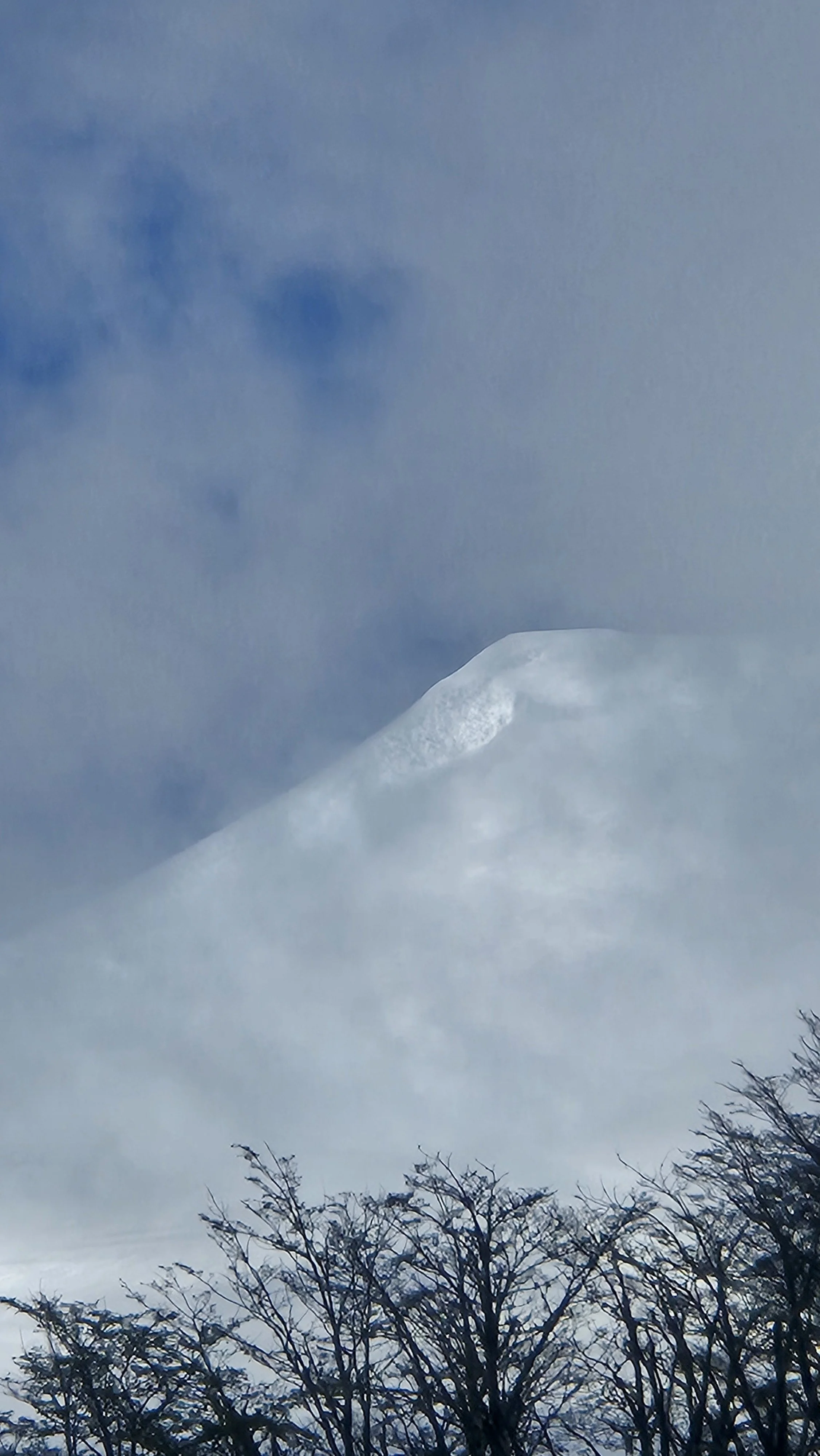 Vista della cima del Vulcano Villarica