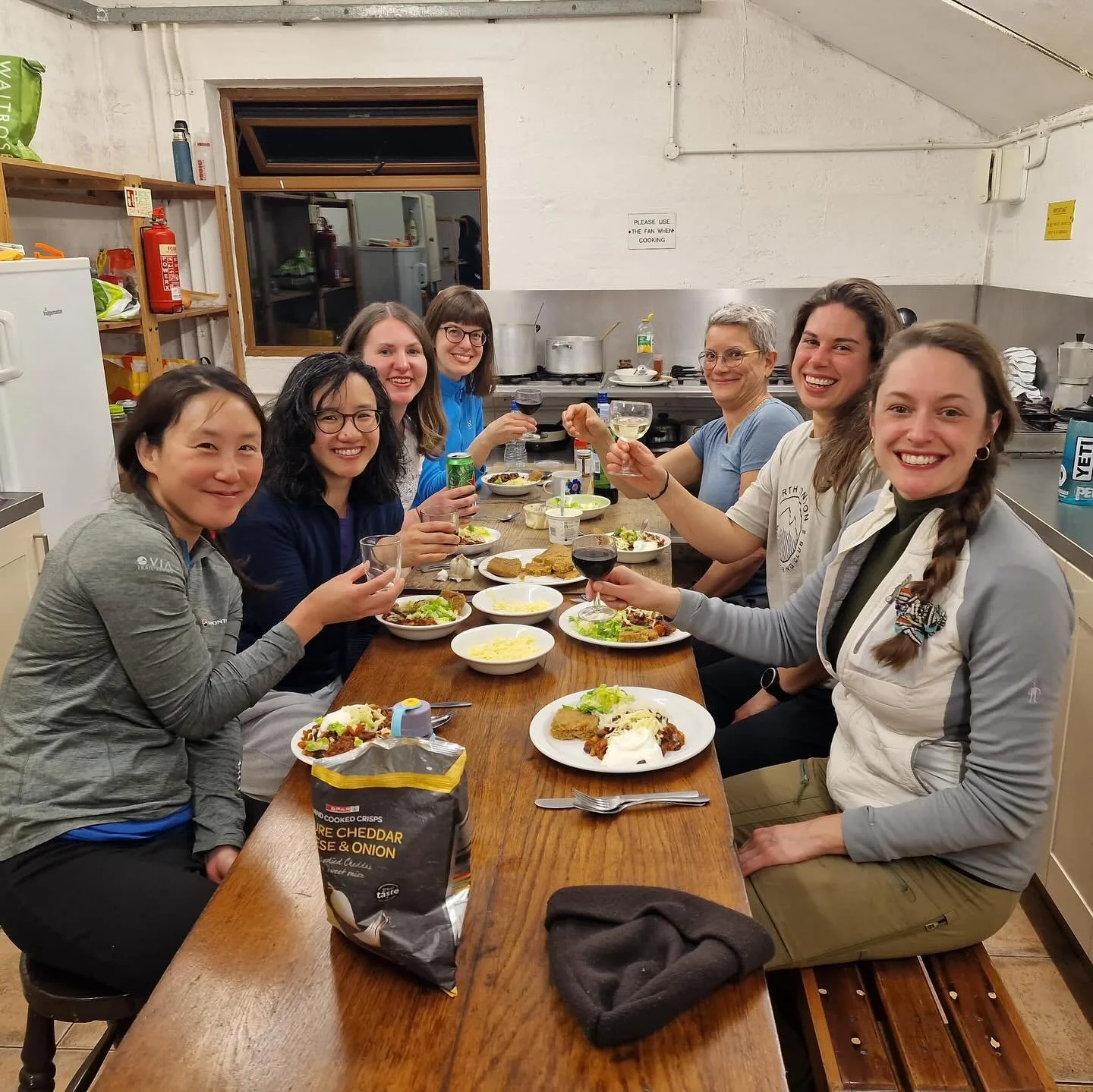 Women&rsquo;s Meet 5th-6th April 🧗&zwj;♀️☀️

This weekend saw some of our members head up to our club cottage for a weekend of climbing in the Moelwyns, Tremadog and on Tryfan. A lovely weekend with some amazing women and two days of glorious North 
