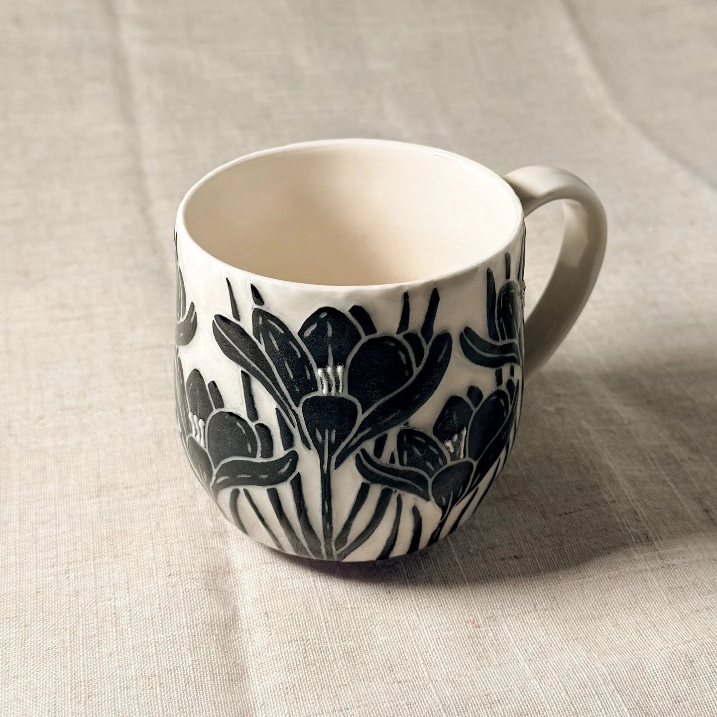 Most of our snow has finally melted, so I hope we'll be seeing some of these peeking through the ground soon. It will probably snow again here in Maine, but we're so close to Spring! #sgraffito #mainepotter #mainepottery #crocus