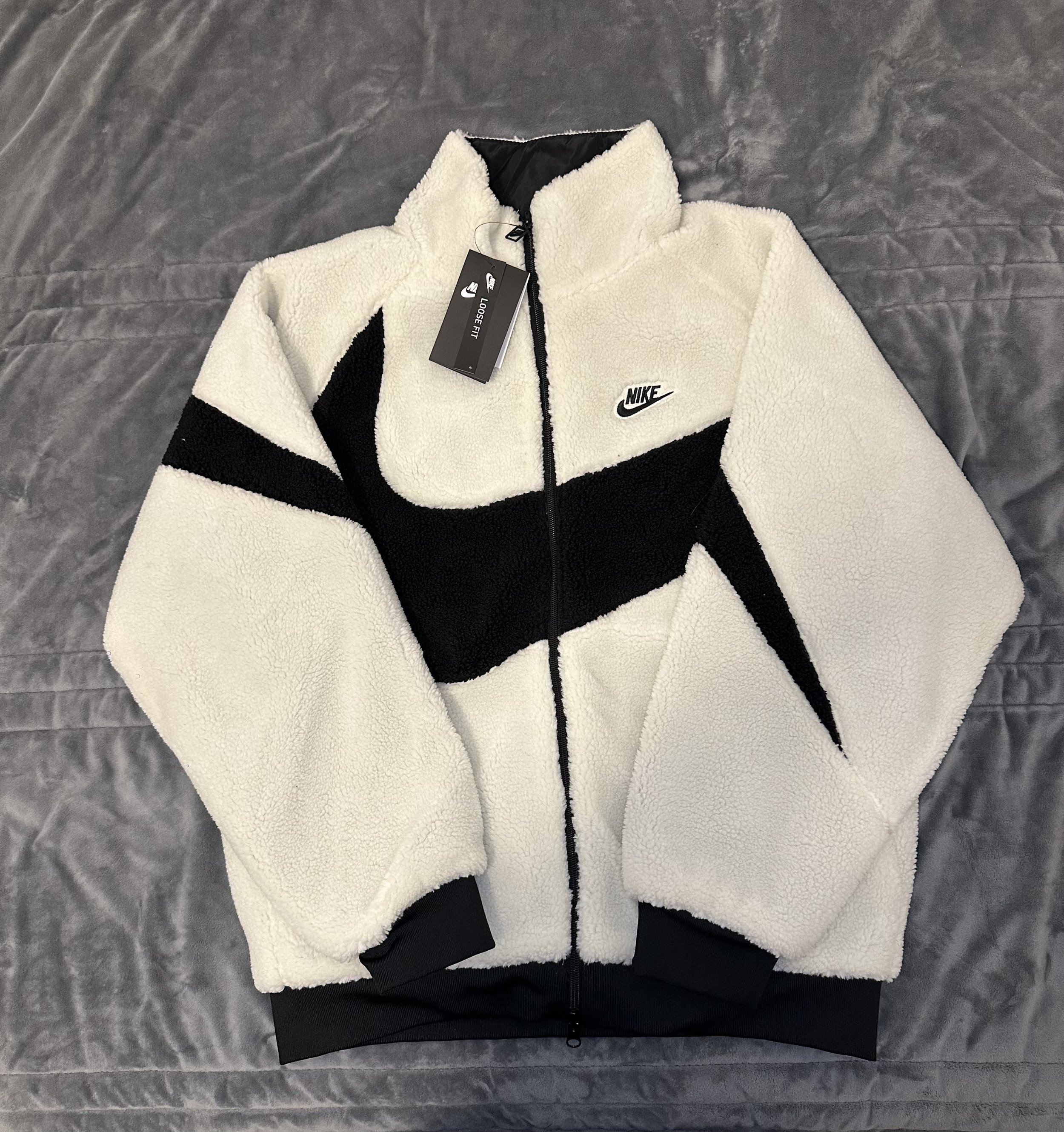 NIKE BIG SWOOSH WHITE1.jpeg