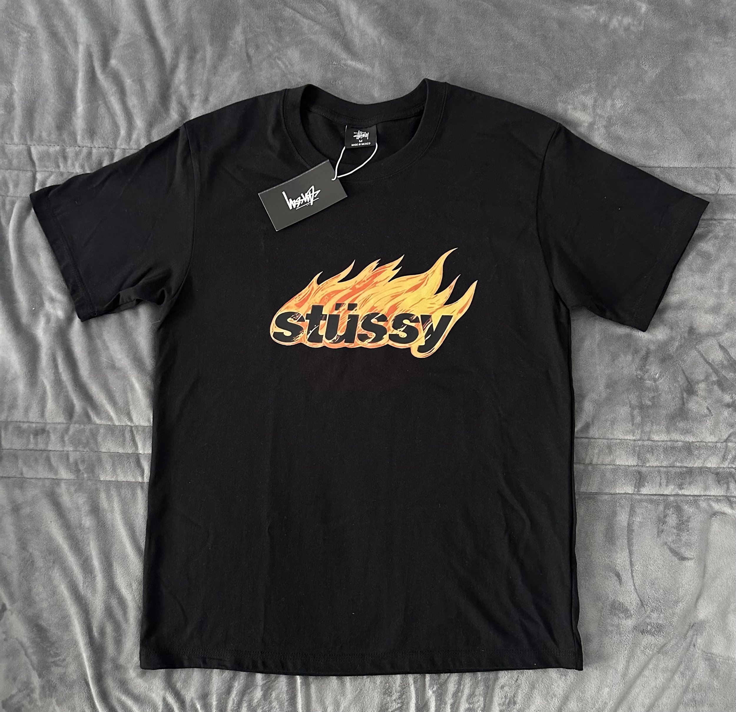 STUSY TSHIRT BLACK  1.jpeg