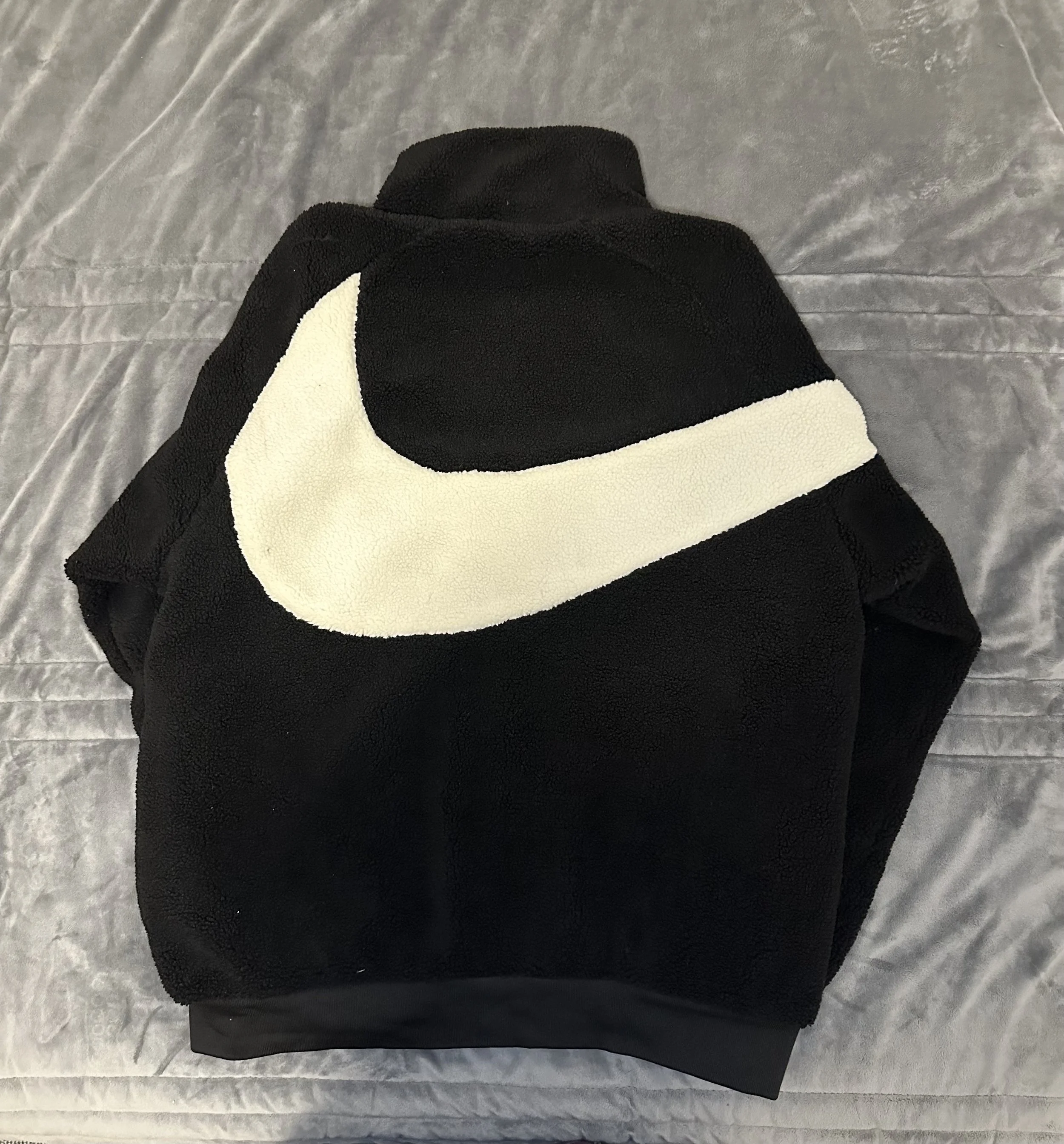 NIKE BIG SWOOSH BLACK3.jpeg