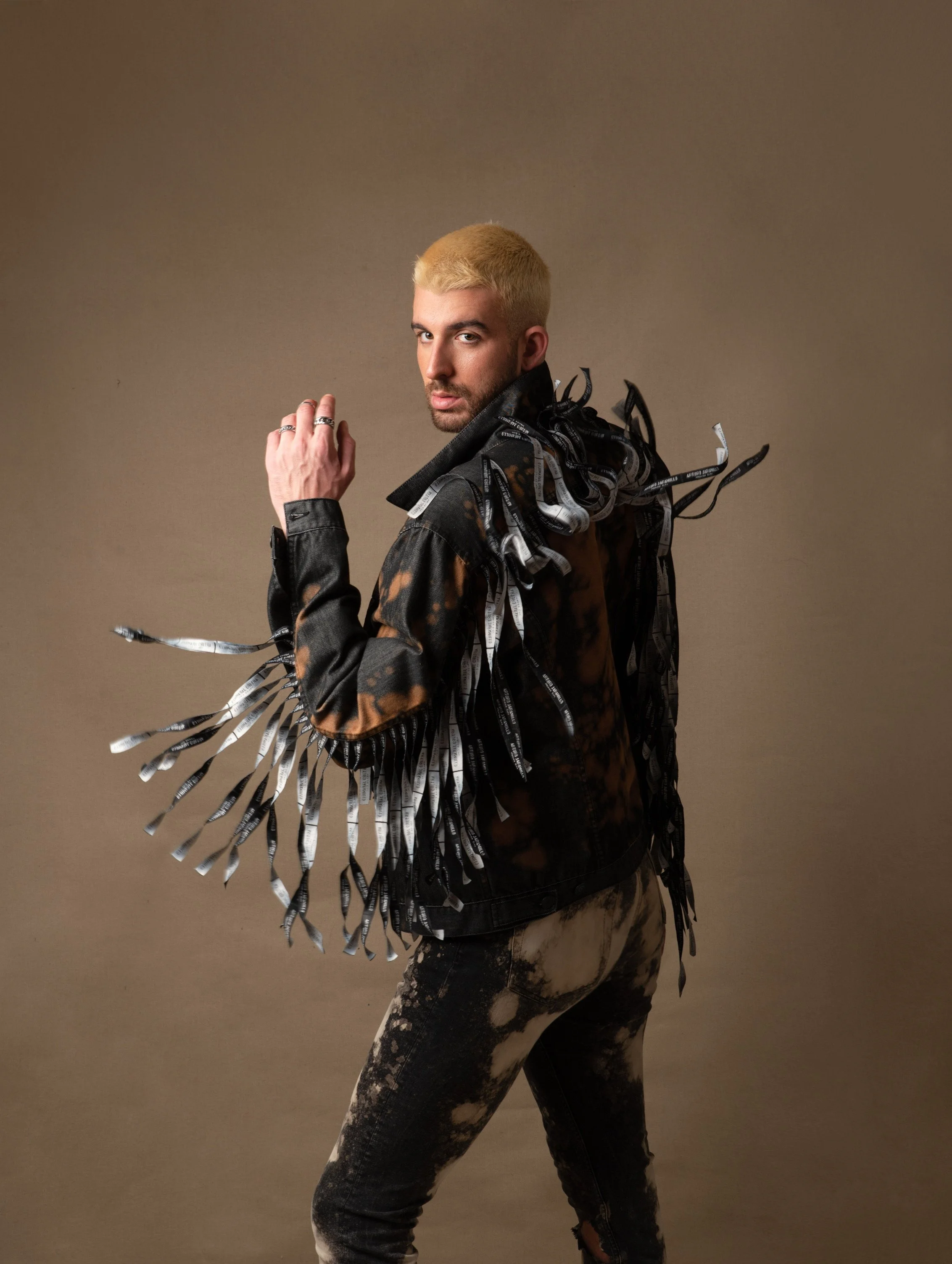 SPRING SUMMER 
.
Photography @alexroccaphoto
Model @pikuberto
Styling @ponysirenatropical

