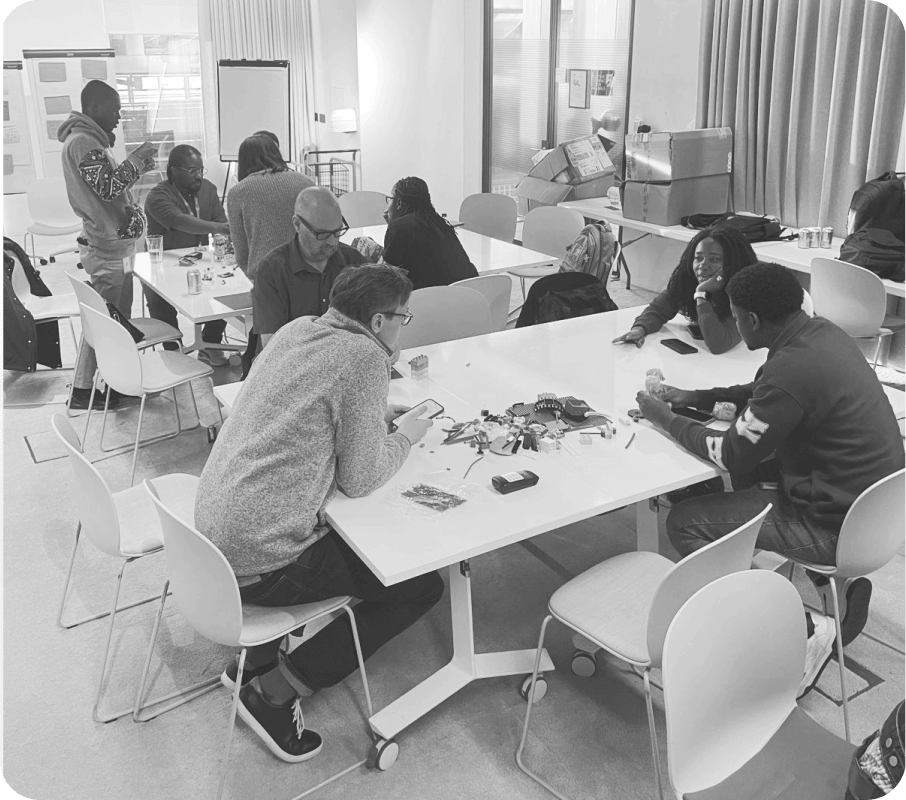 team collaboration session supporting organisational development and change in practice