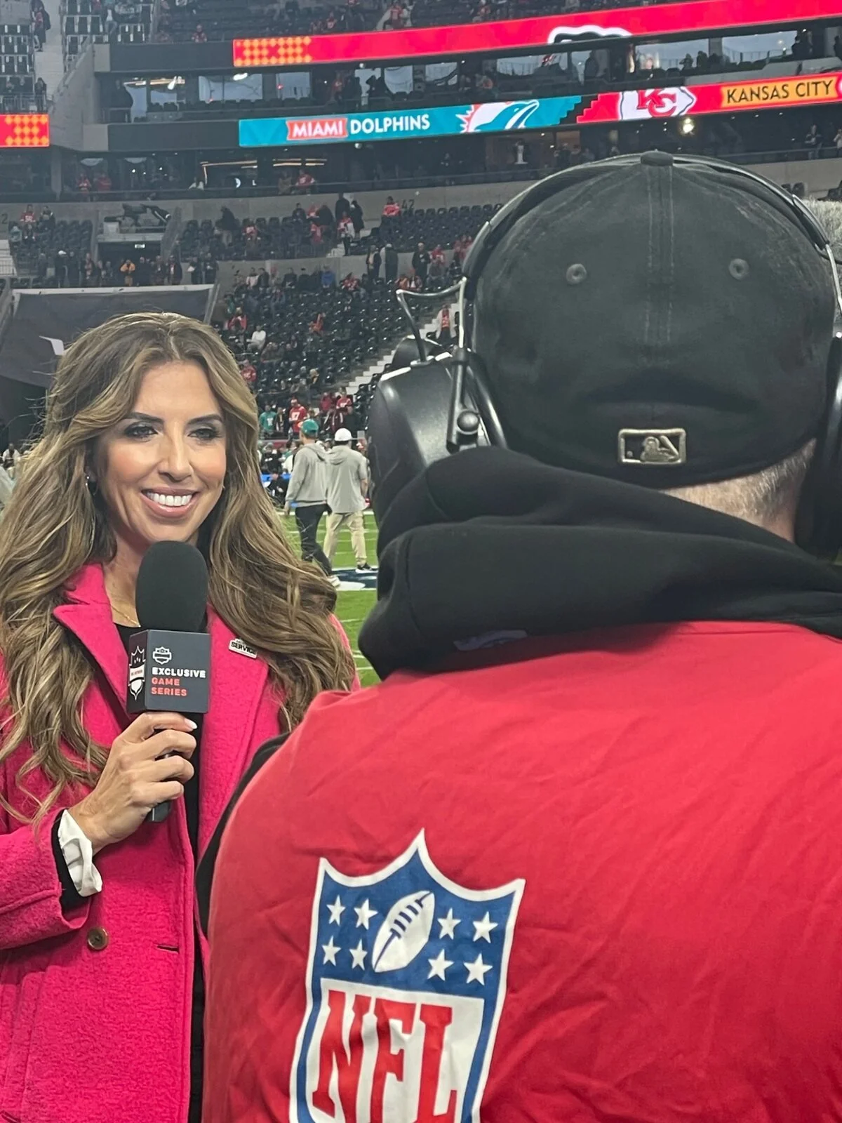 NFL Network reporter Sara Walsh presenting live from the 2023 NFL Frankfurt Game, with hair by Jenna Smith.