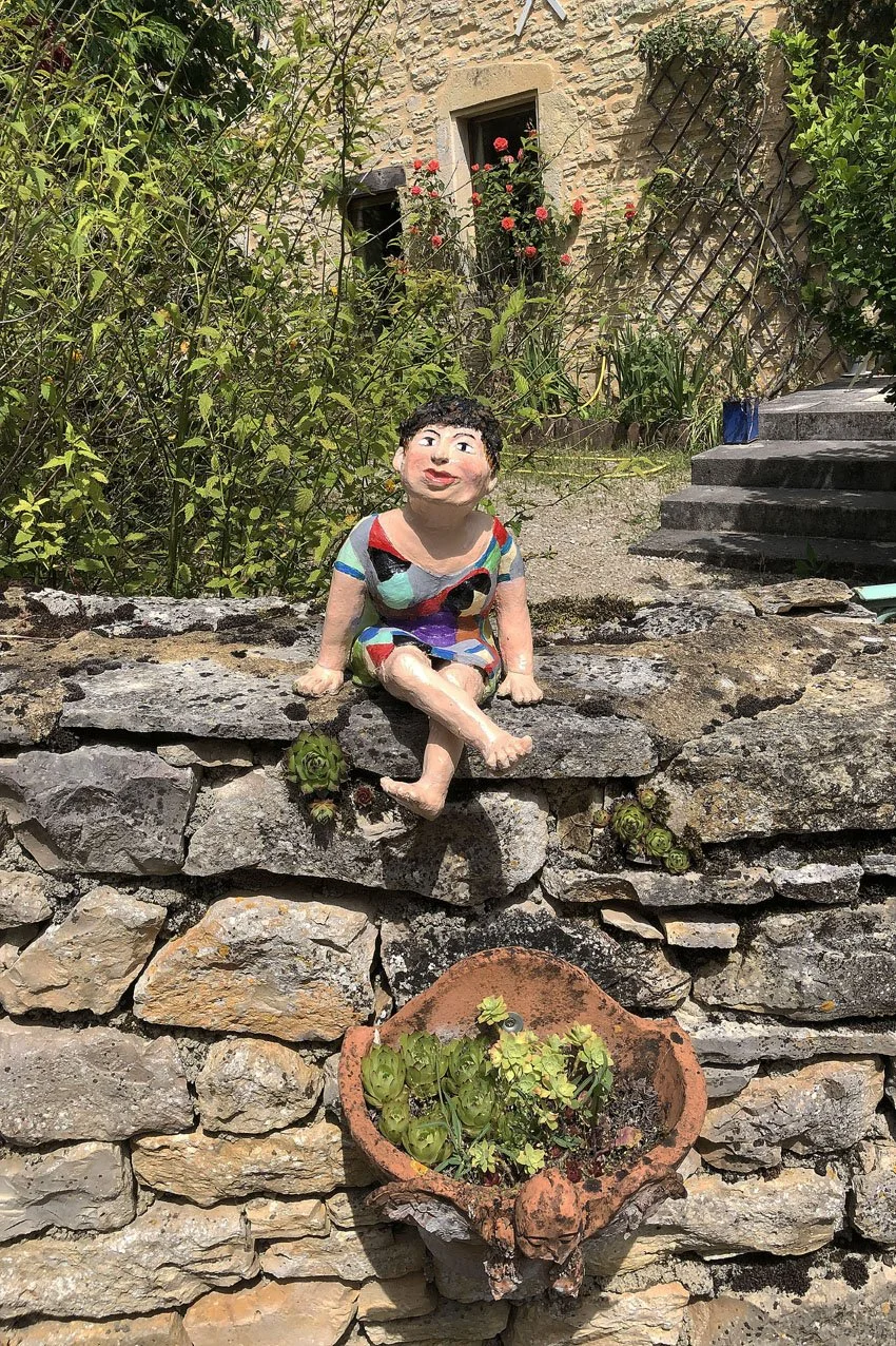 La petite gardienne du vieux village