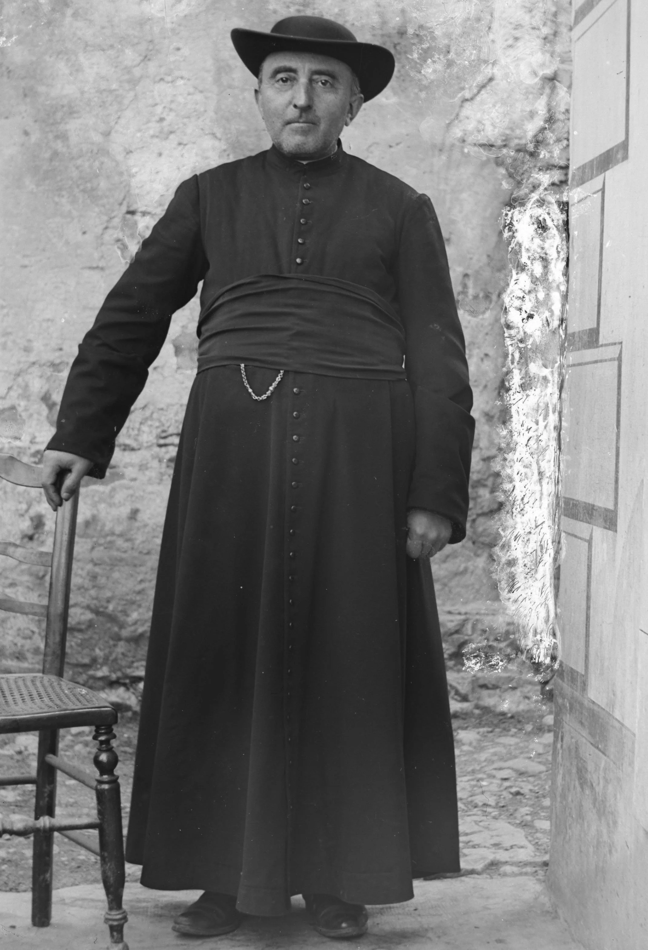 De priester aan de grens van de stilte