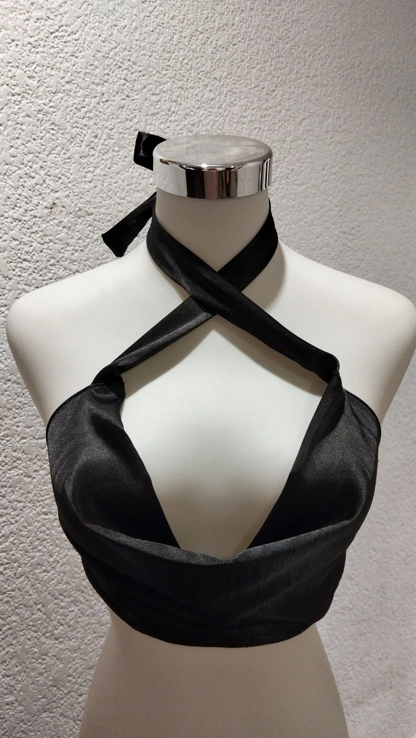 Top negro multiposición.