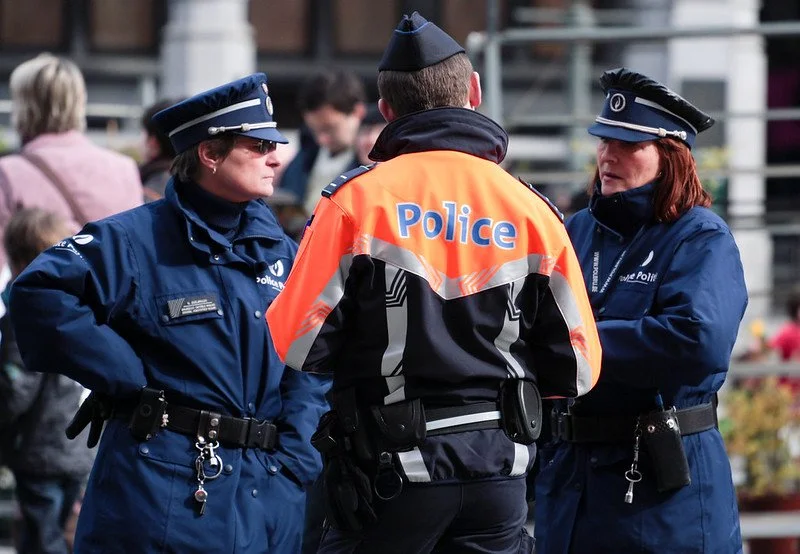 Non à la fusion, oui à nos quartiers : Notre position sur la réforme de la zone de police