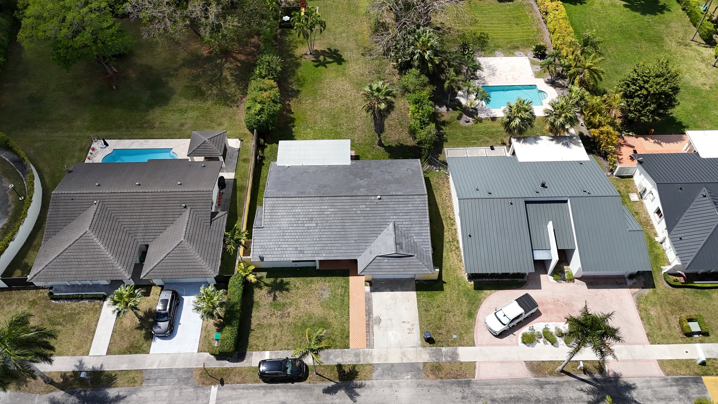 FLAT CHARCOAL TILE TOP VIEW.JPG