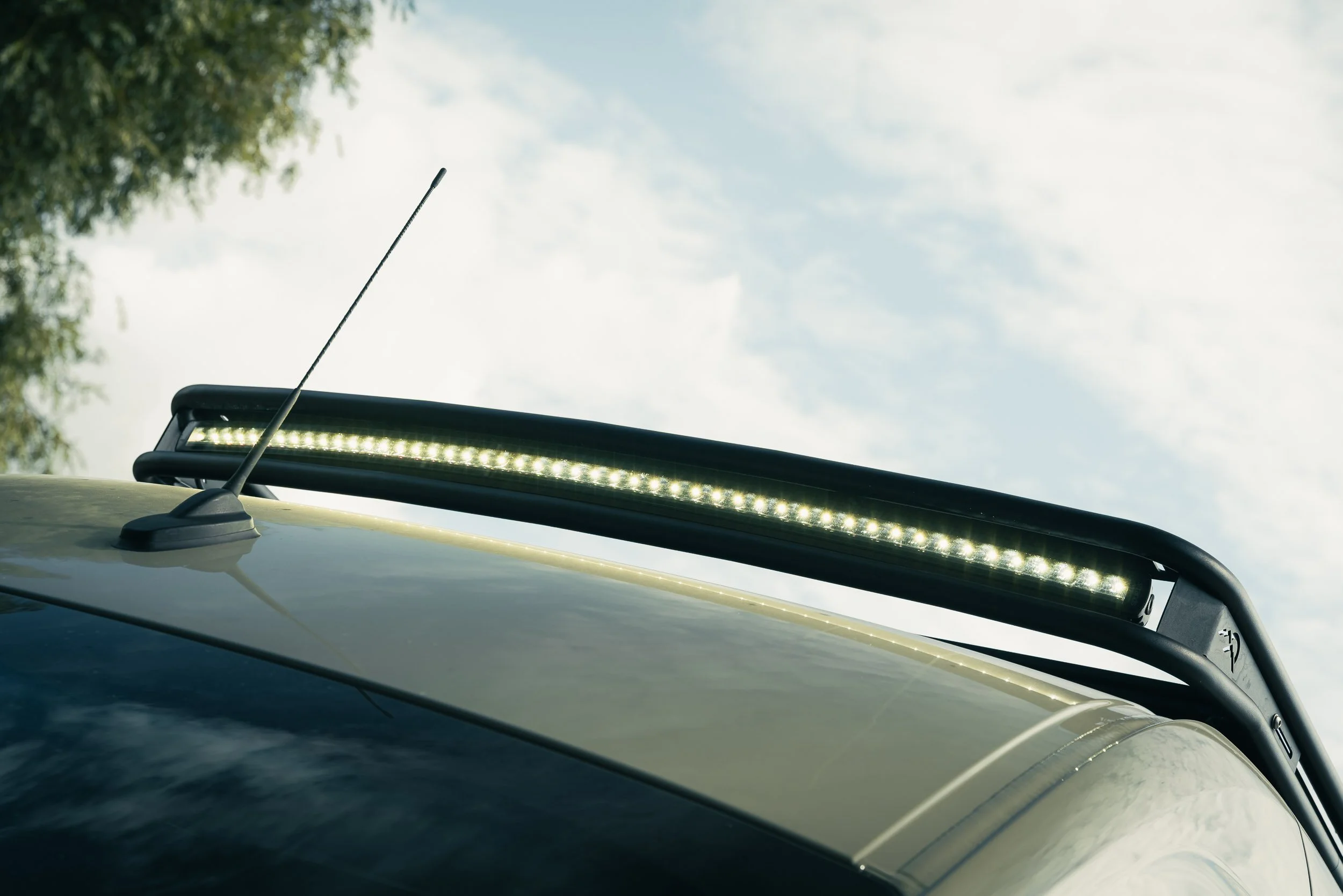 VanPeak LED bar.jpg