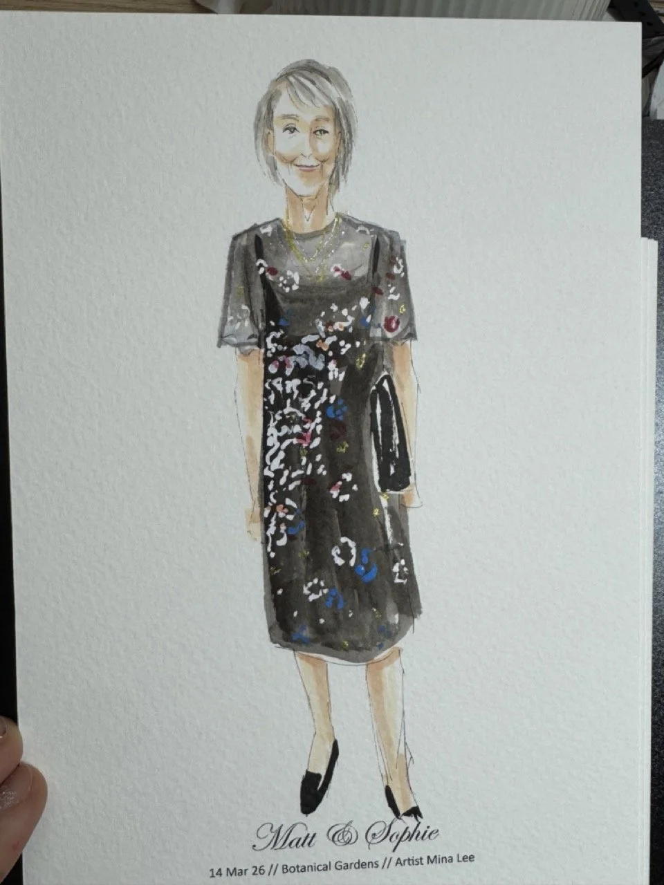  Quick and stylish live guest portraits, capturing the unique outfits and joy of your wedding attendees on paper.