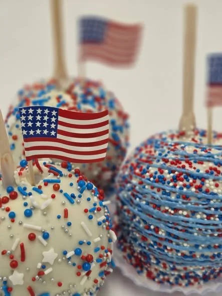 🎆 Red, White & Blue Caramel Apple