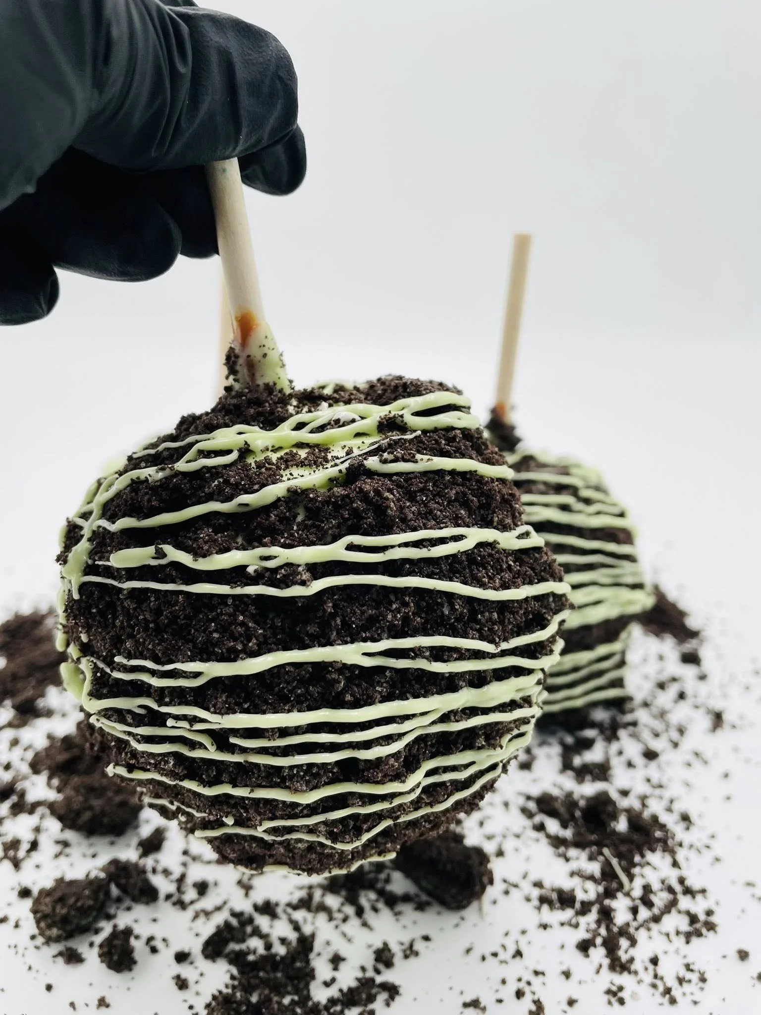 Mint choclate oreo pic 4 holding.jpg