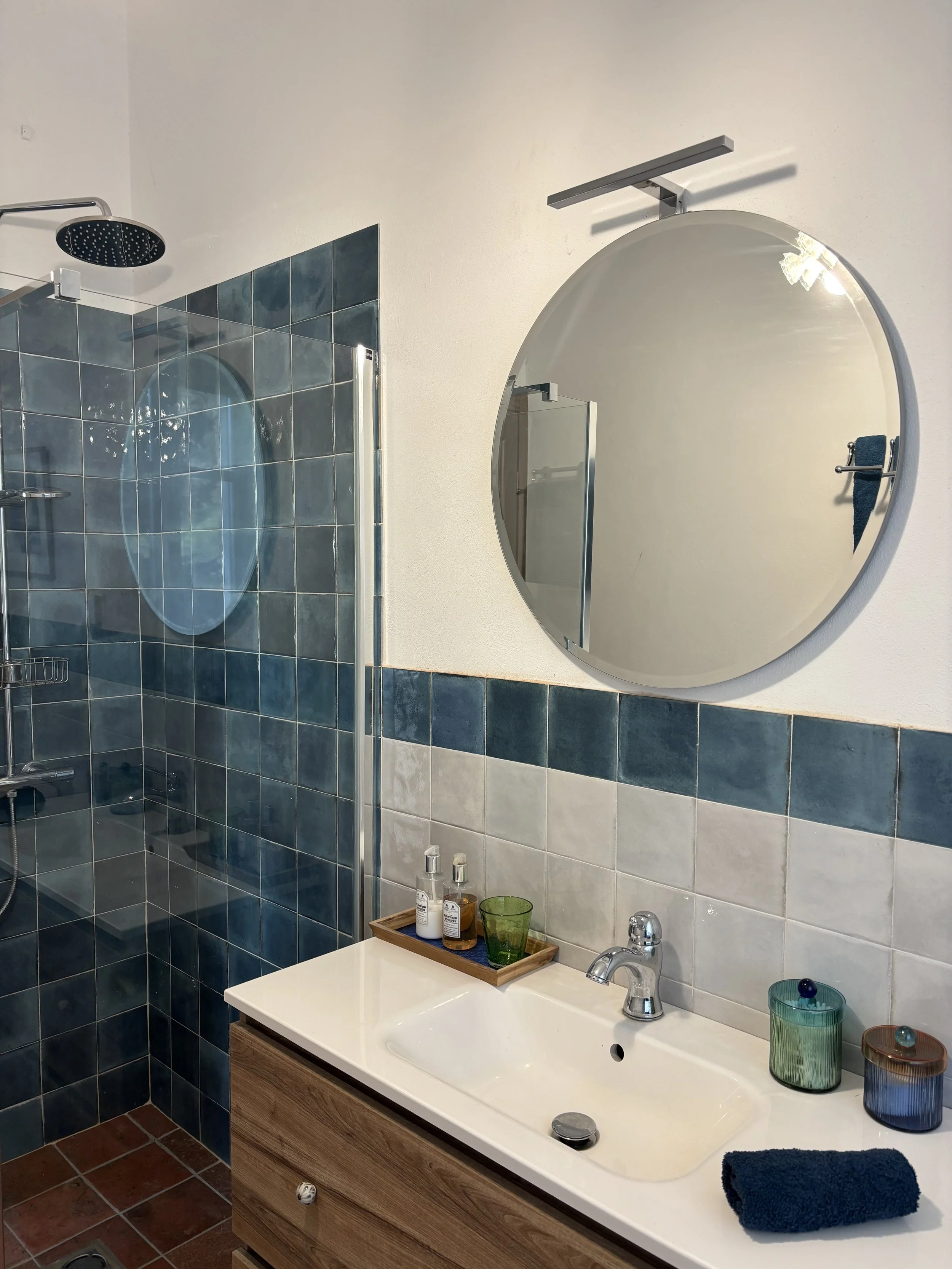 Family suite Bathroom