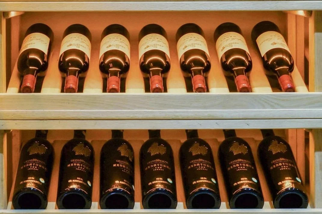 Welcome wine selection: 

A selection of local wines to welcome you and help you discover Piemontese grapes. 