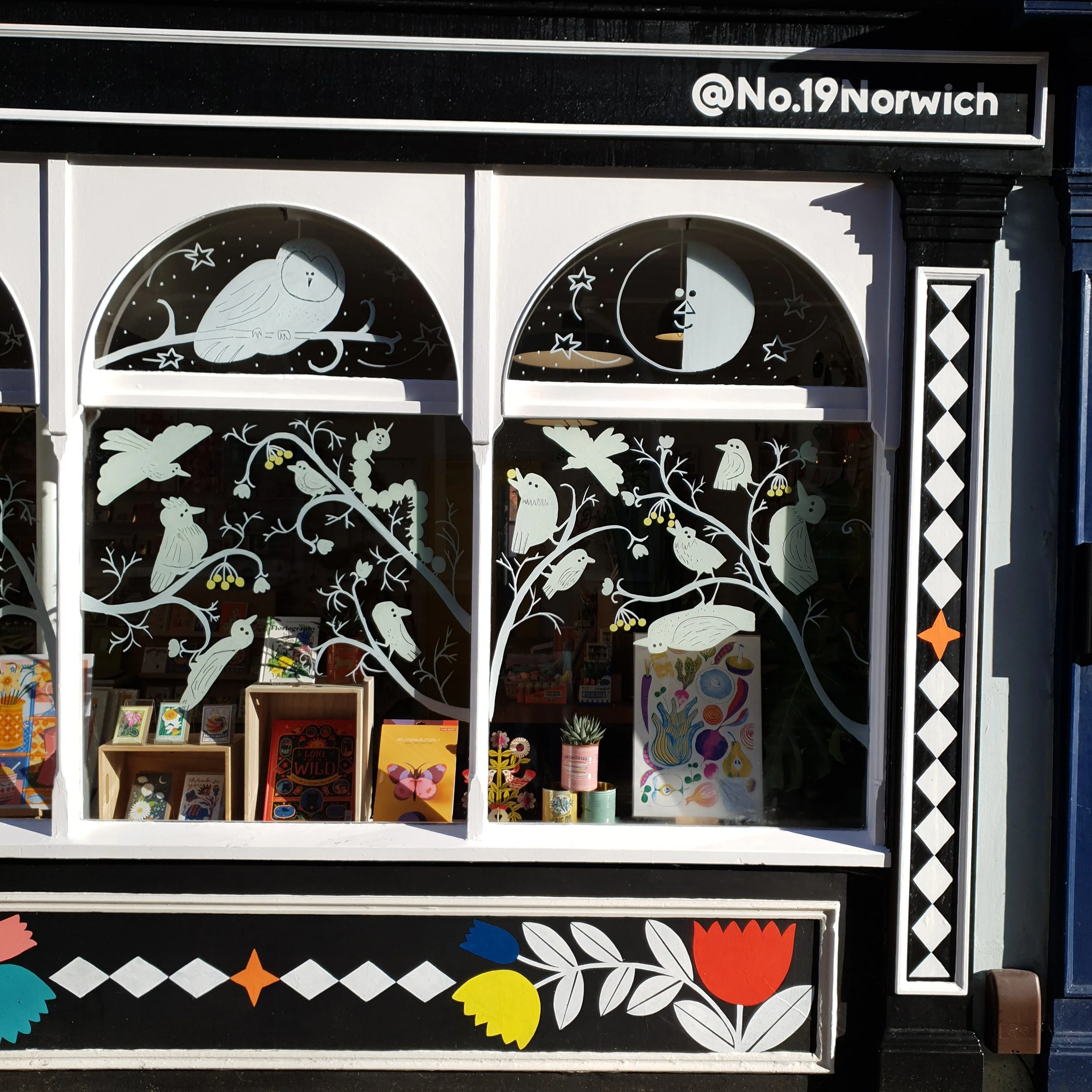 No19 Shop Window_2_TR 2026.jpg