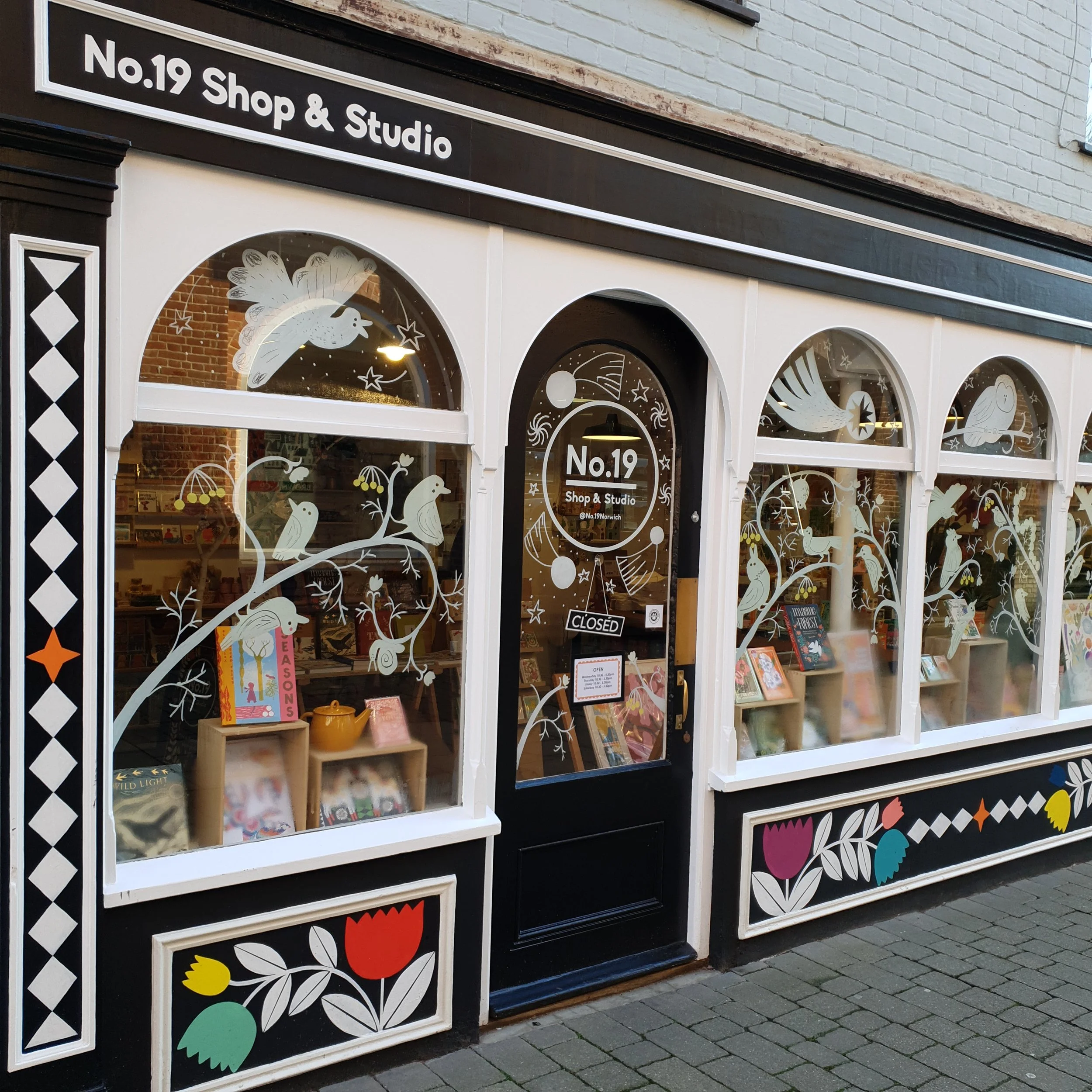 No19 Shop Window_5_TR 2026.jpg