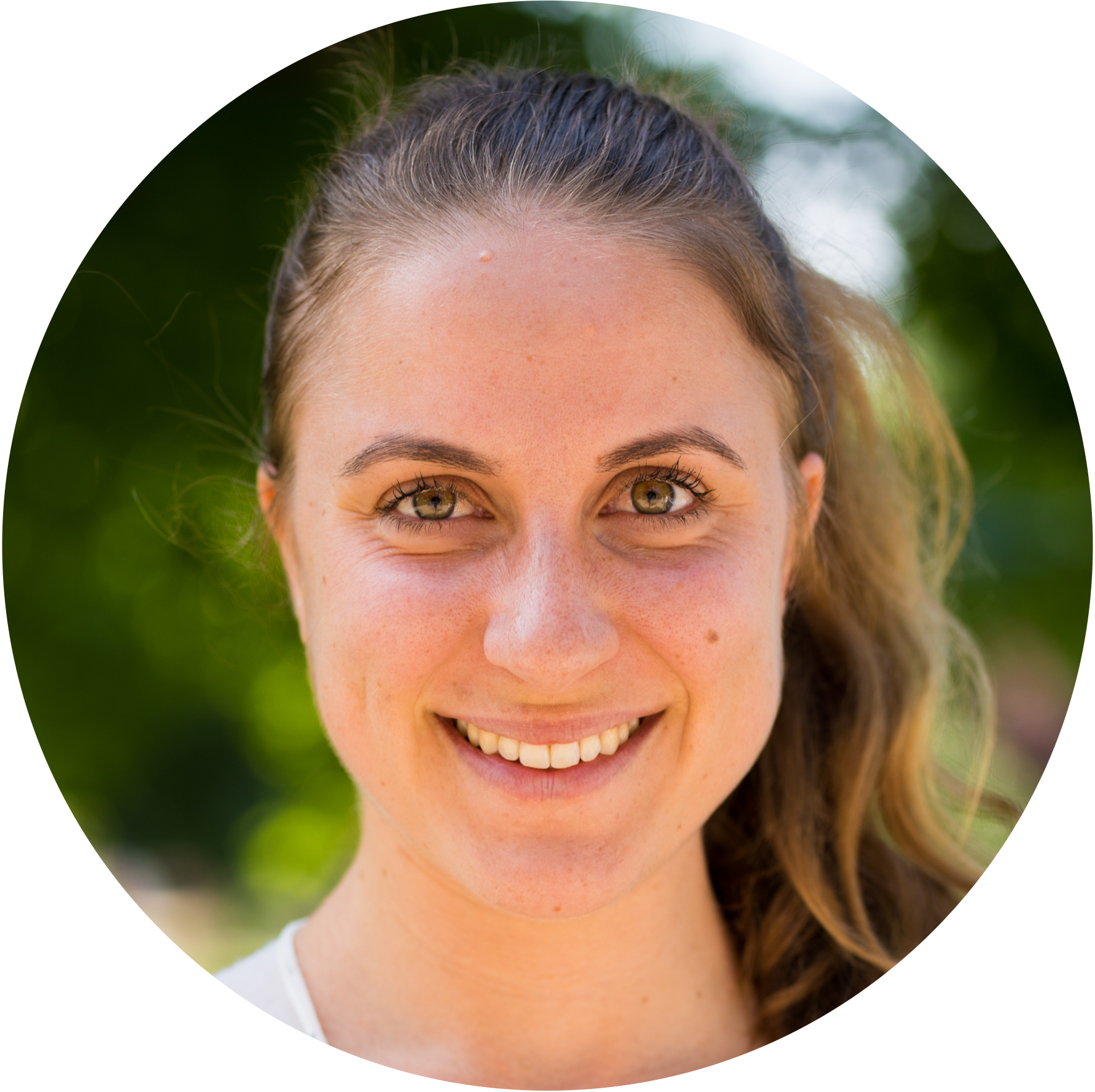 Image of woman smiling independent contractor with Mary Hoch Foundation Laura Webber