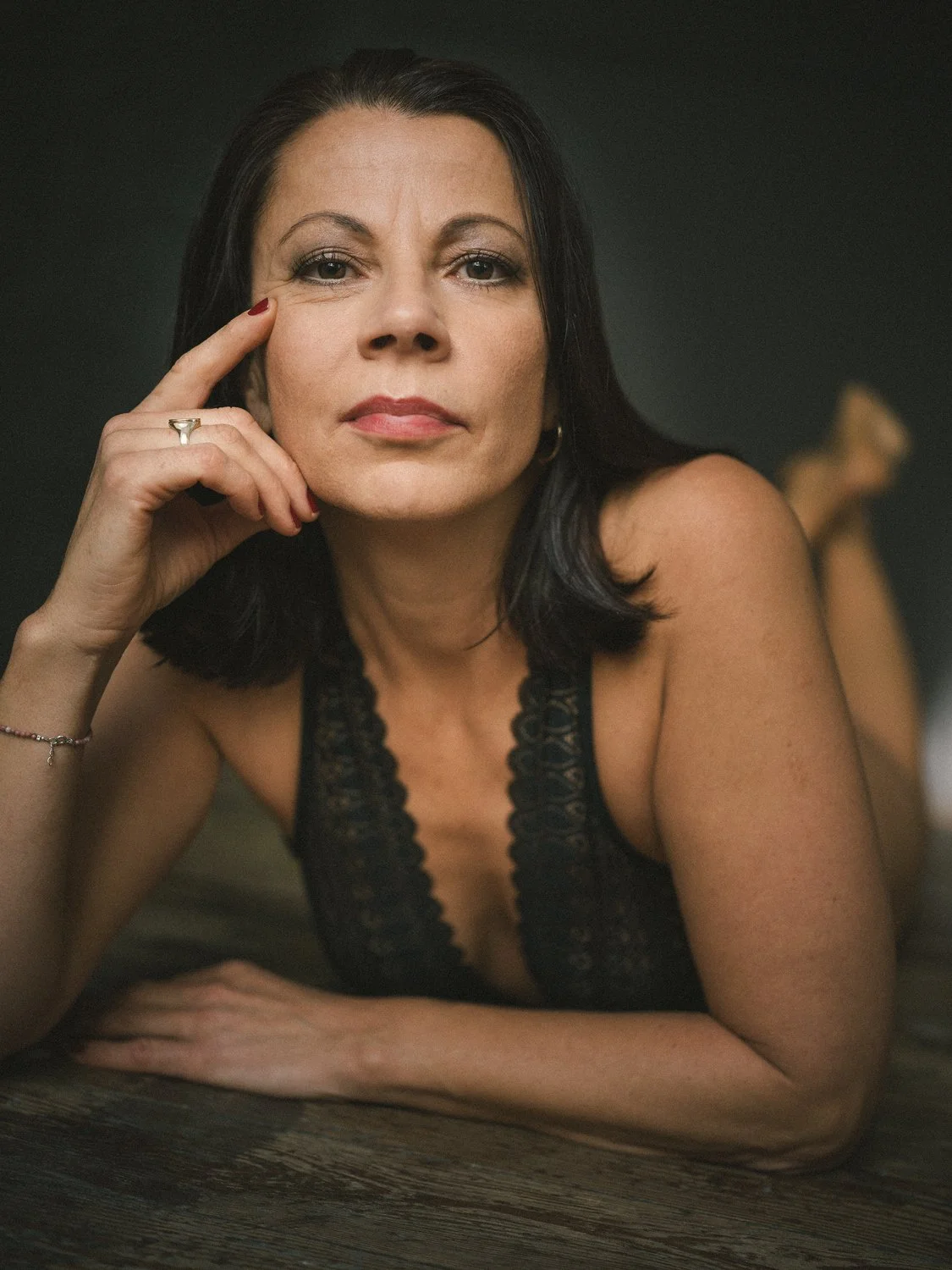 Portrait Sabine, UNVERSTELLT-Session, Portraitsession, Studiofotografie