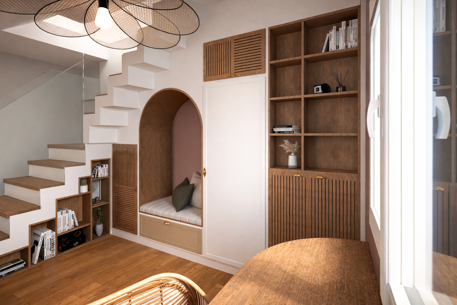 Intérieur d'une pièce moderne avec escaliers en bois blanc, étagères en bois, un coin avec un banc et des coussins, et une grande fenêtre laissant entrer la lumière