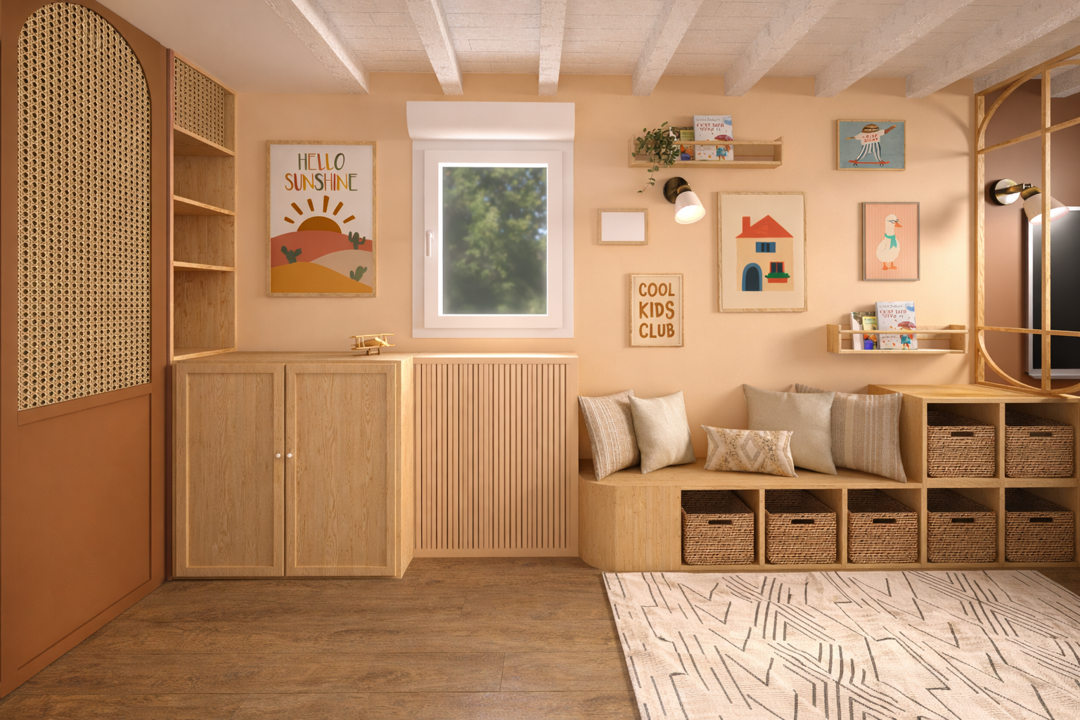 Intérieur d'une chambre d'enfant avec des meubles en bois clair, une fenêtre laissant entrer la lumière, des décorations murales colorées, des coussins sur un siège intégré, et un tapis à motifs modernes.