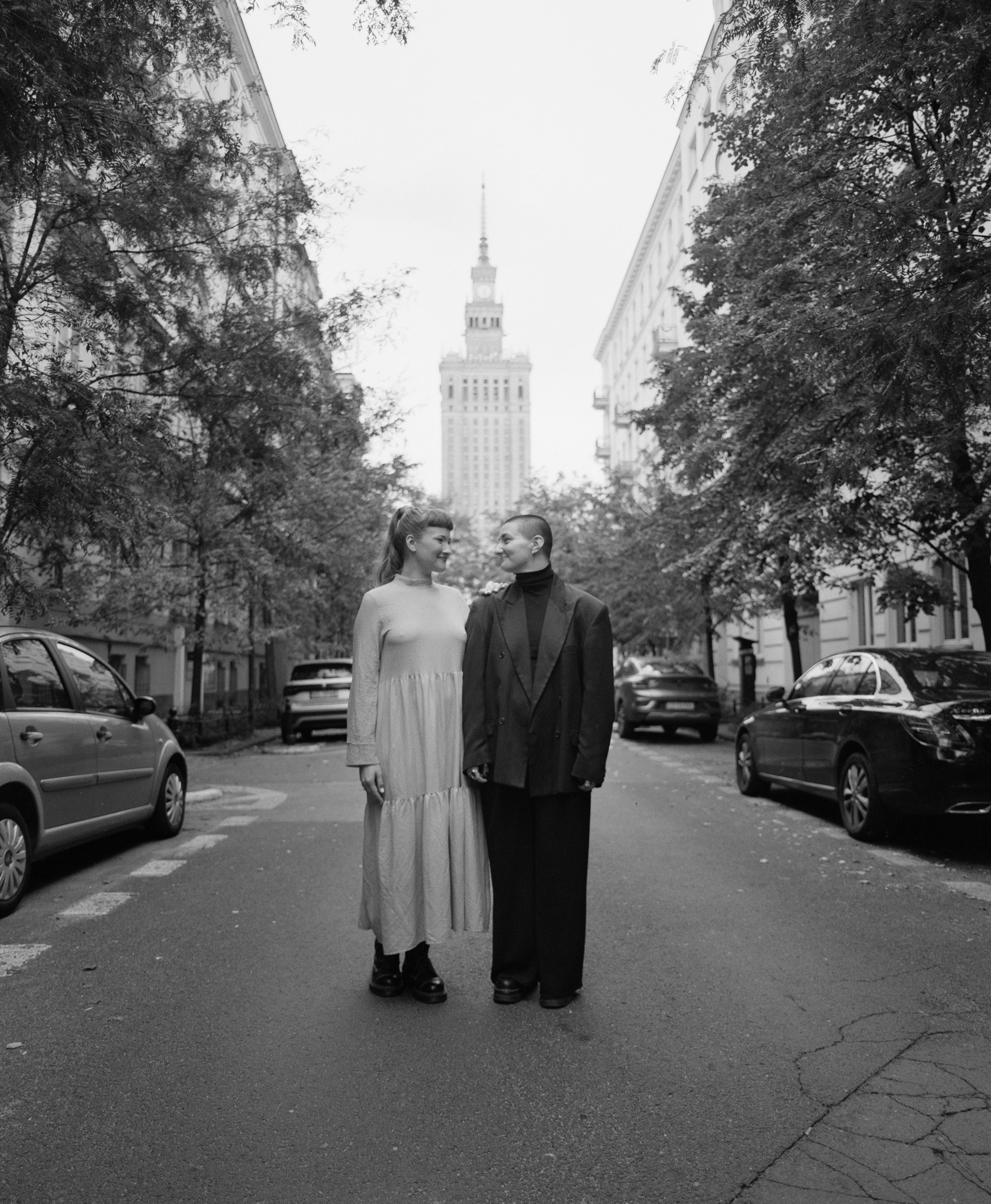 Darlings in love. Warszawa on film.

We met Barbara on an editorial shoot, where she was doing hair and makeup. We got talking, she was sweet as honey, with a little cinnamon on top and we clicked right away. And voil&agrave;, a couple of weeks later