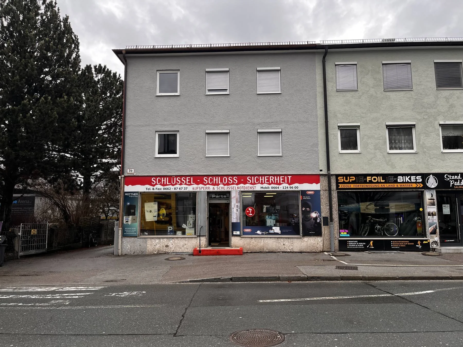 Außenansicht des Schlüsseldienst Schmidhammer in der Vogelweiderstraße in Salzburg