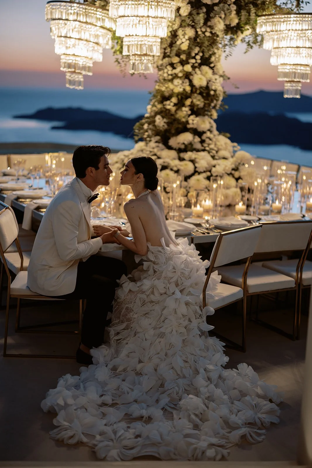 Aethereal_weddings_santorini_tsakanikas-0947.jpg