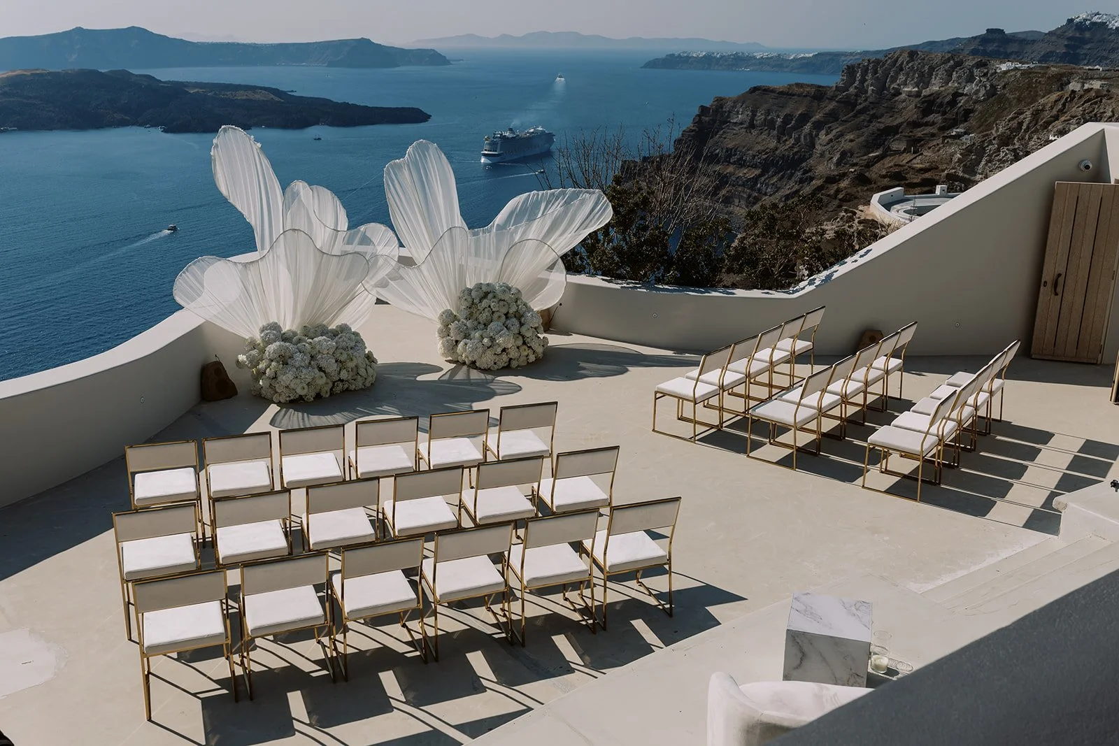 Aethereal_weddings_santorini_tsakanikas-0398.jpg