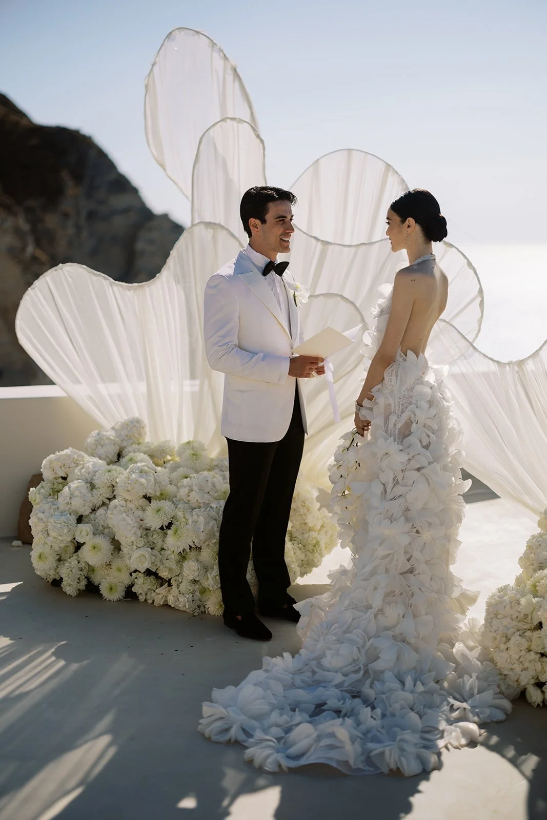 Aethereal_weddings_santorini_tsakanikas-0464.jpg