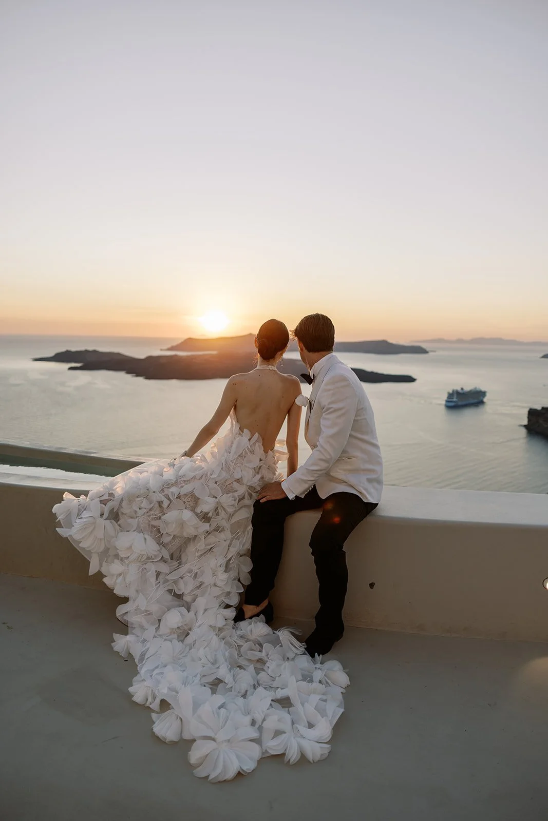 Aethereal_weddings_santorini_tsakanikas-0781.jpg