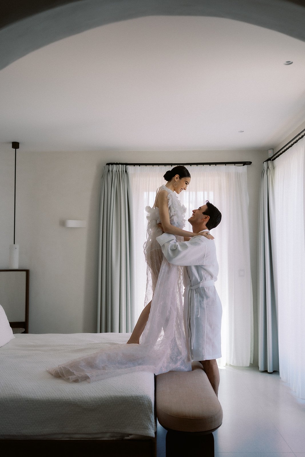 Aethereal_weddings_santorini_tsakanikas-0056.jpg