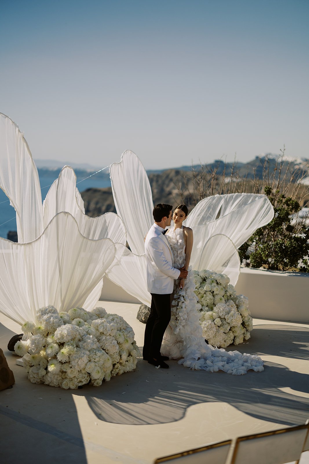 Aethereal_weddings_santorini_tsakanikas-0481.jpg