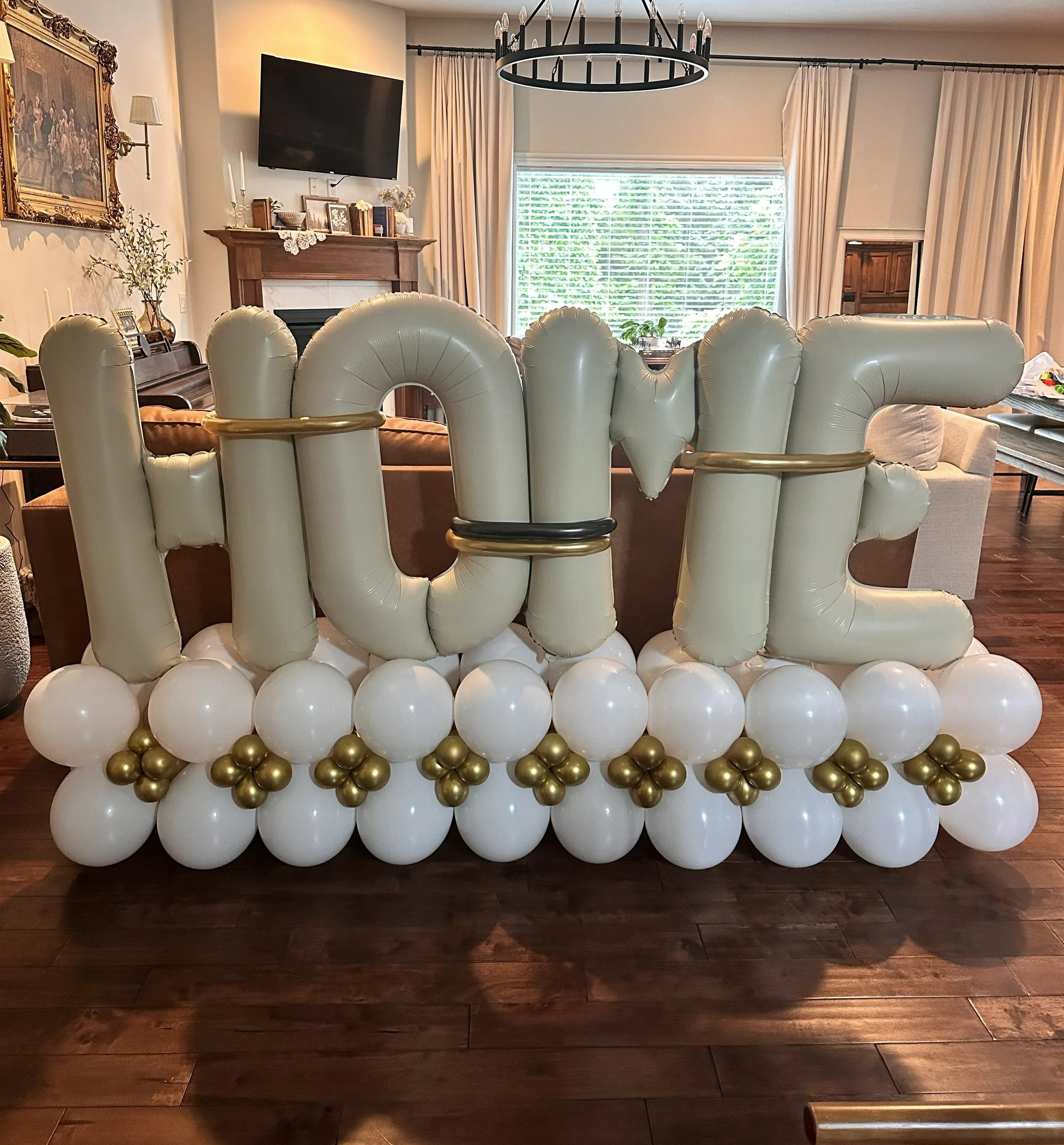 Haus Balloon Stack