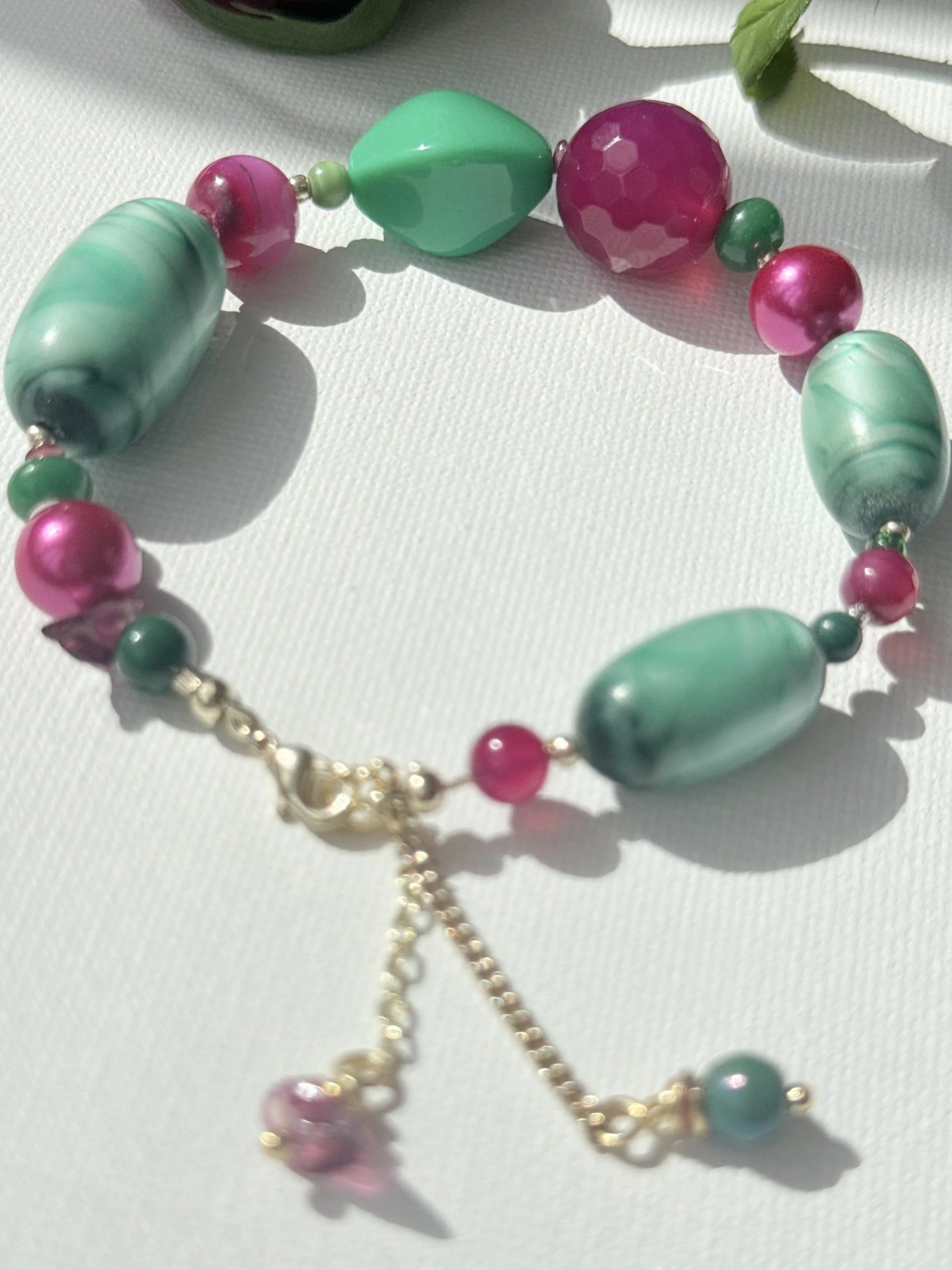 Vintage_Sparkly_Glass_Beaded_Bracelet_Jewellery_Green_Pink_04b.JPG