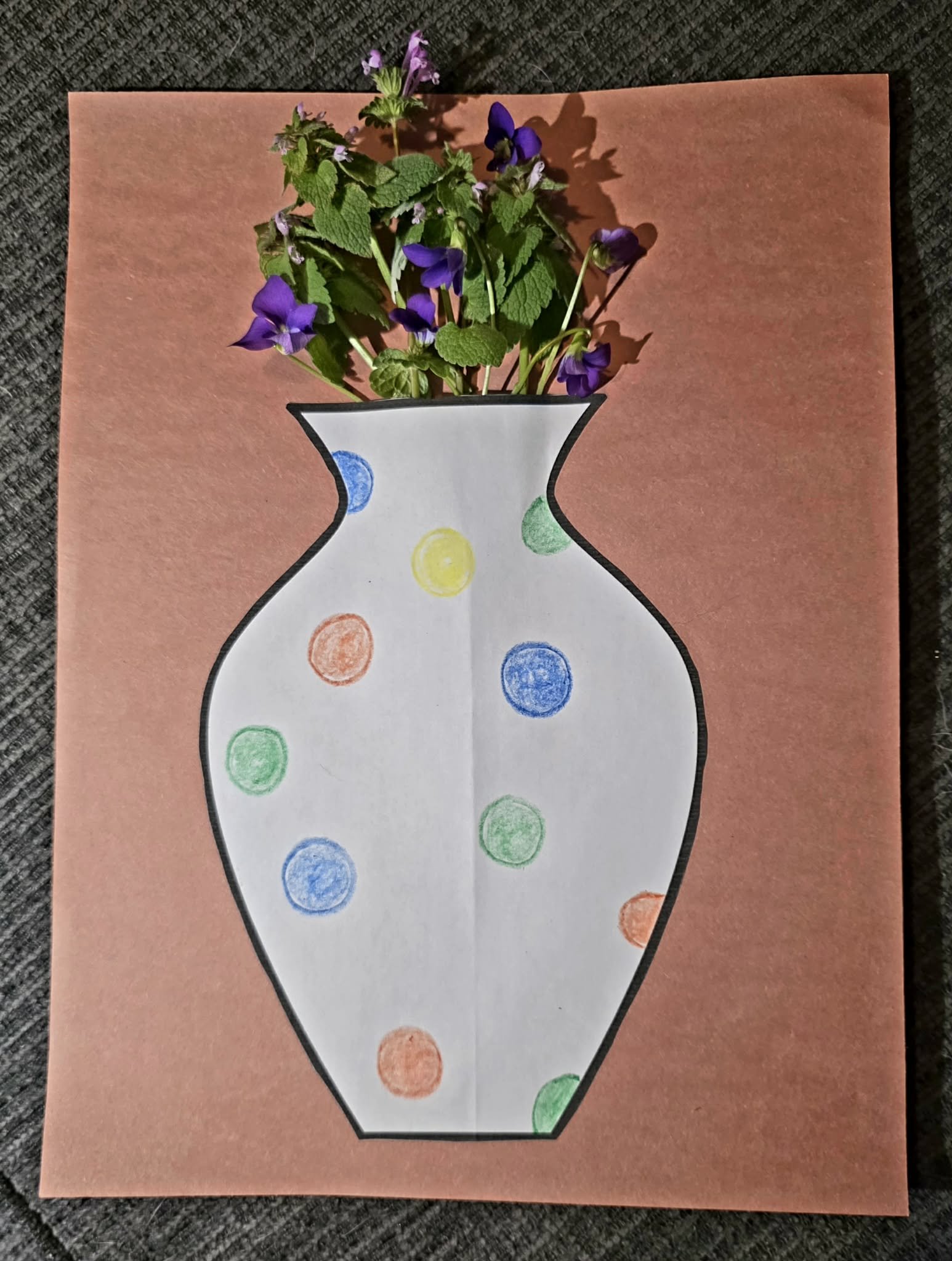 A case of the zoomies-and the flower vase craft 