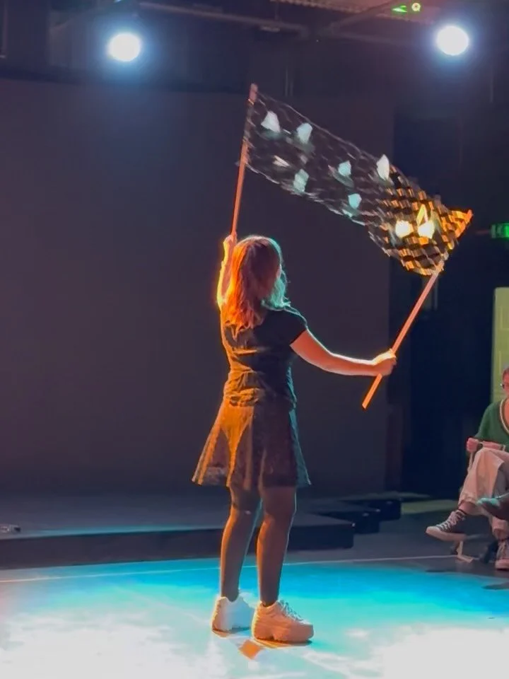 FLYING FISH

A shoal of flying fish puppet designed and made back in October 2025. Focusing on movement, I love how the chicken wire behaves just like a shoal. On the final slide is the data captured from rigging the puppet to the mocap setup availab