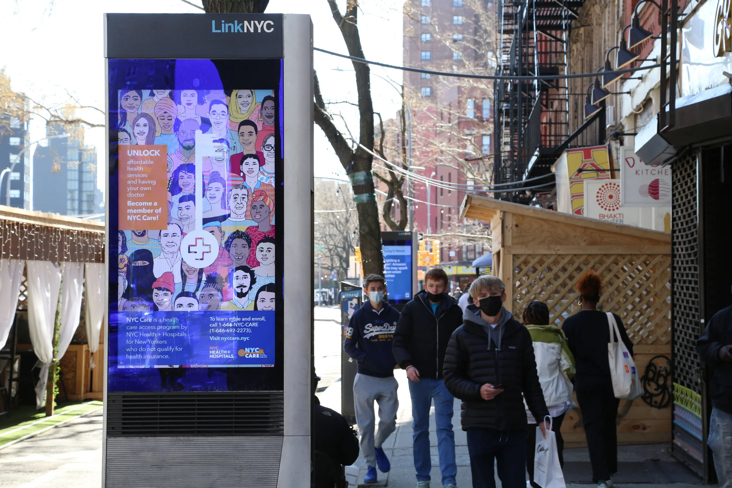 New York_Kiosk_Link Digital_22116100_1295094.jpg