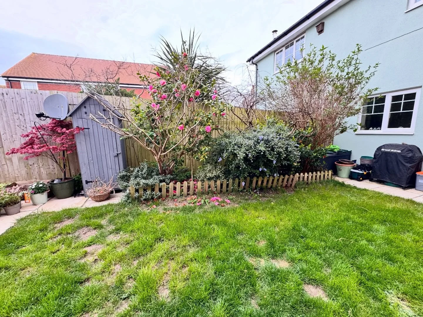 First garden design ✔️

Out with the old, in with structure, softness &amp; seasonal interest 🌿

Featuring:
✨ Amelanchier
✨ Osmanthus
✨ Layered perennial planting

Simple, timeless, and designed to evolve beautifully over time 🤍

Client = happy
Des