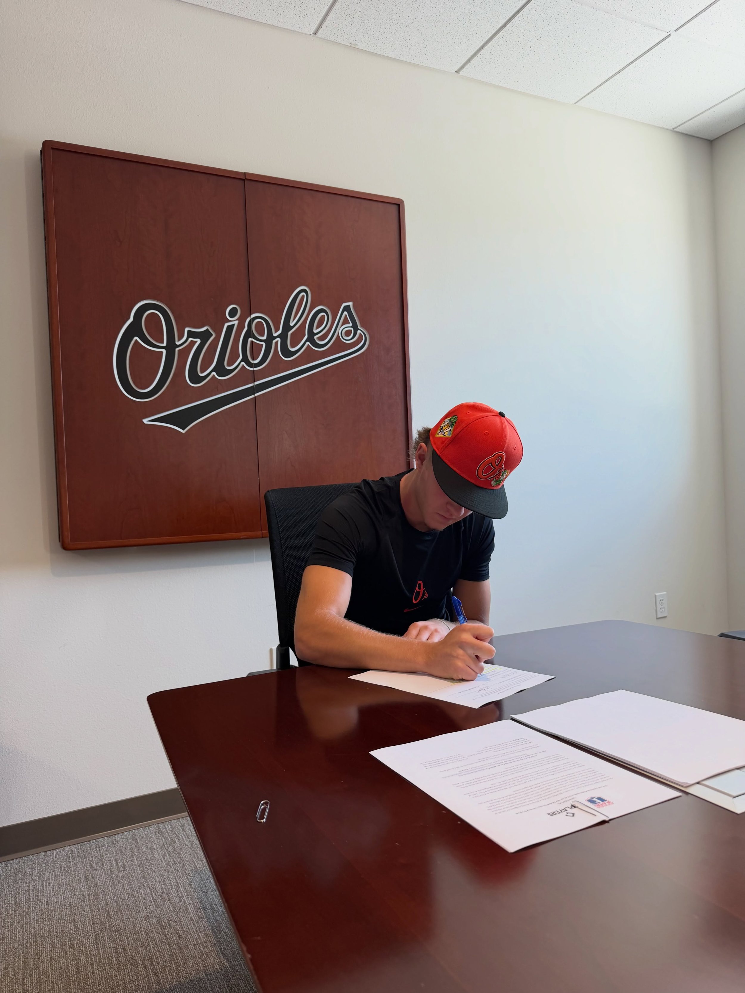 The dream is officially a reality.

Congratulations to Brayden Fry on officially signing with the Baltimore Orioles.

From the countless hours of work, unwavering dedication, and commitment to the game, Brayden has earned this opportunity to begin hi