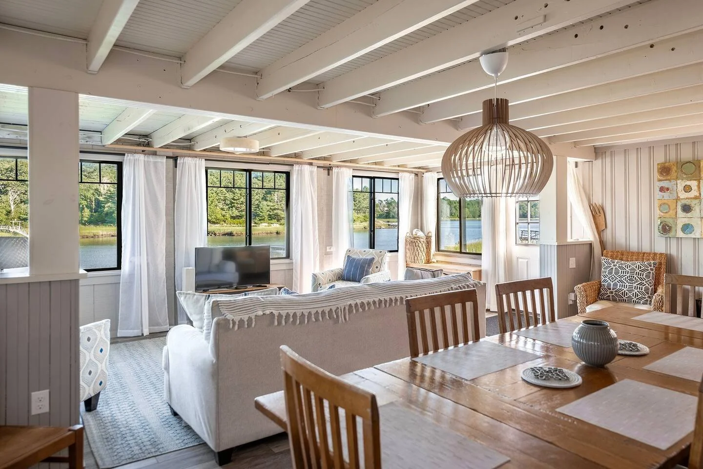 Seasonal Rental in Gloucester on Little River