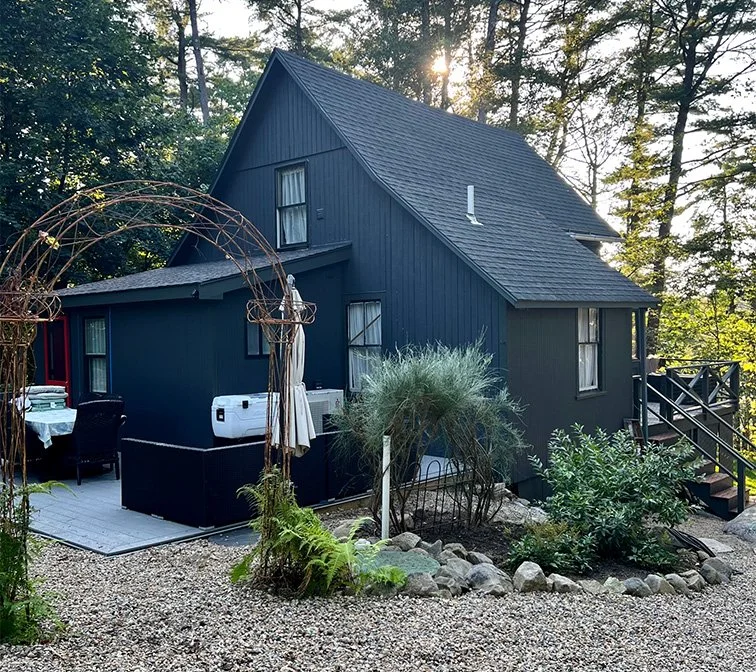 Seasonal rental in Gloucester on Little River